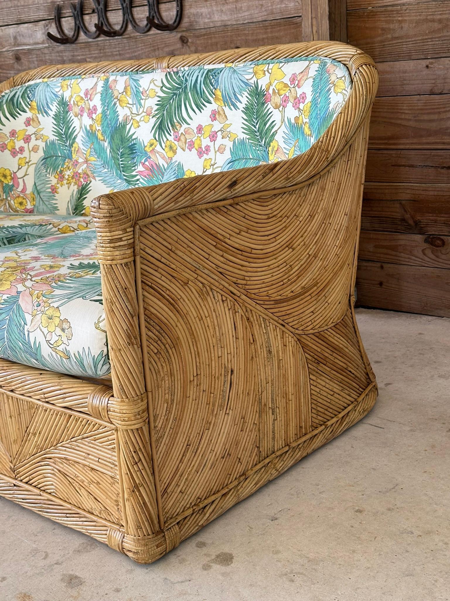 1970 Coastal boho Pencil Reed Rattan Loveseat Manner of Gabriella Crespi In Good Condition In North Fort Myers, FL
