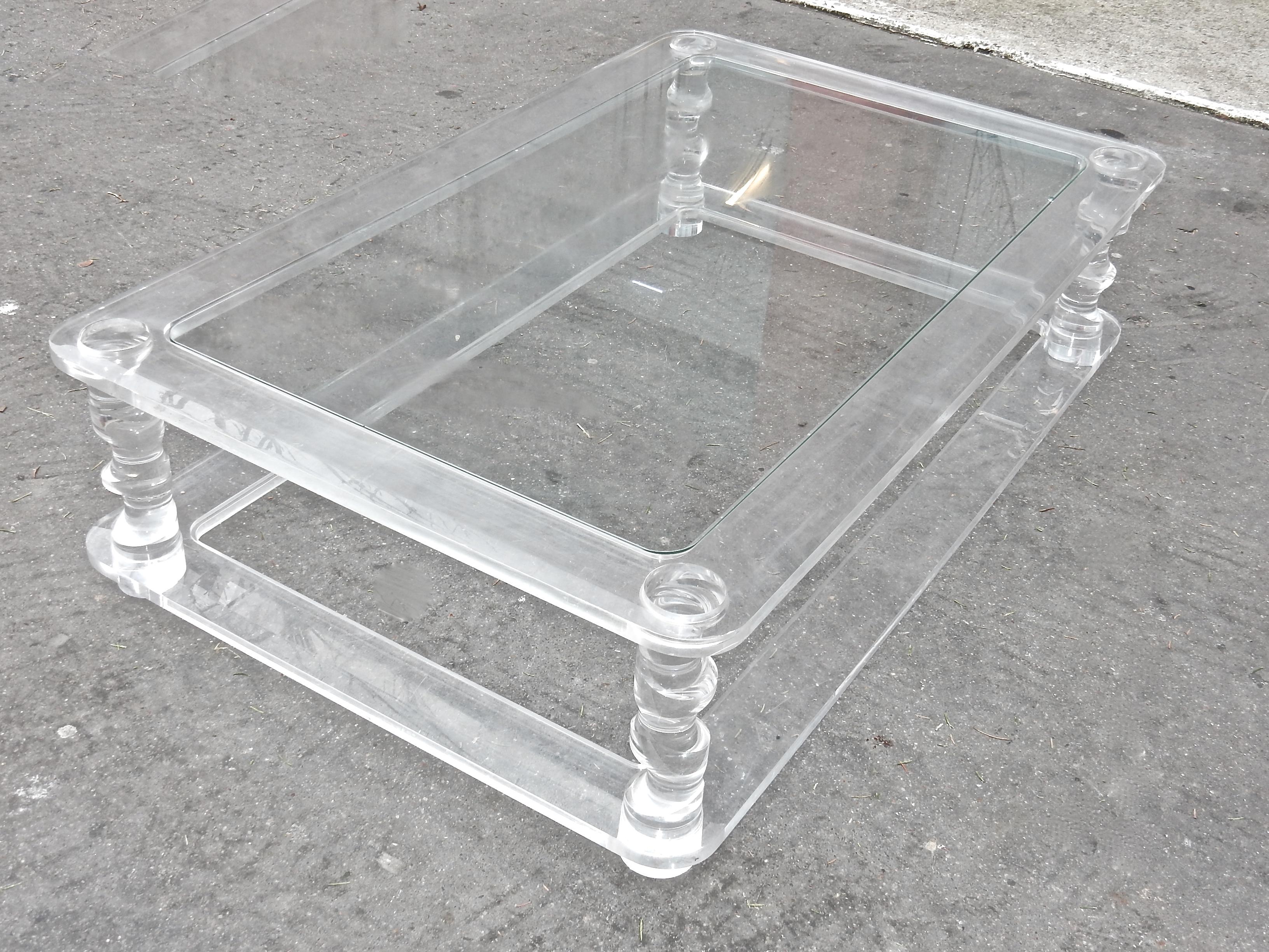 1970' Coffee Table in Lucite Roméo For Sale 1