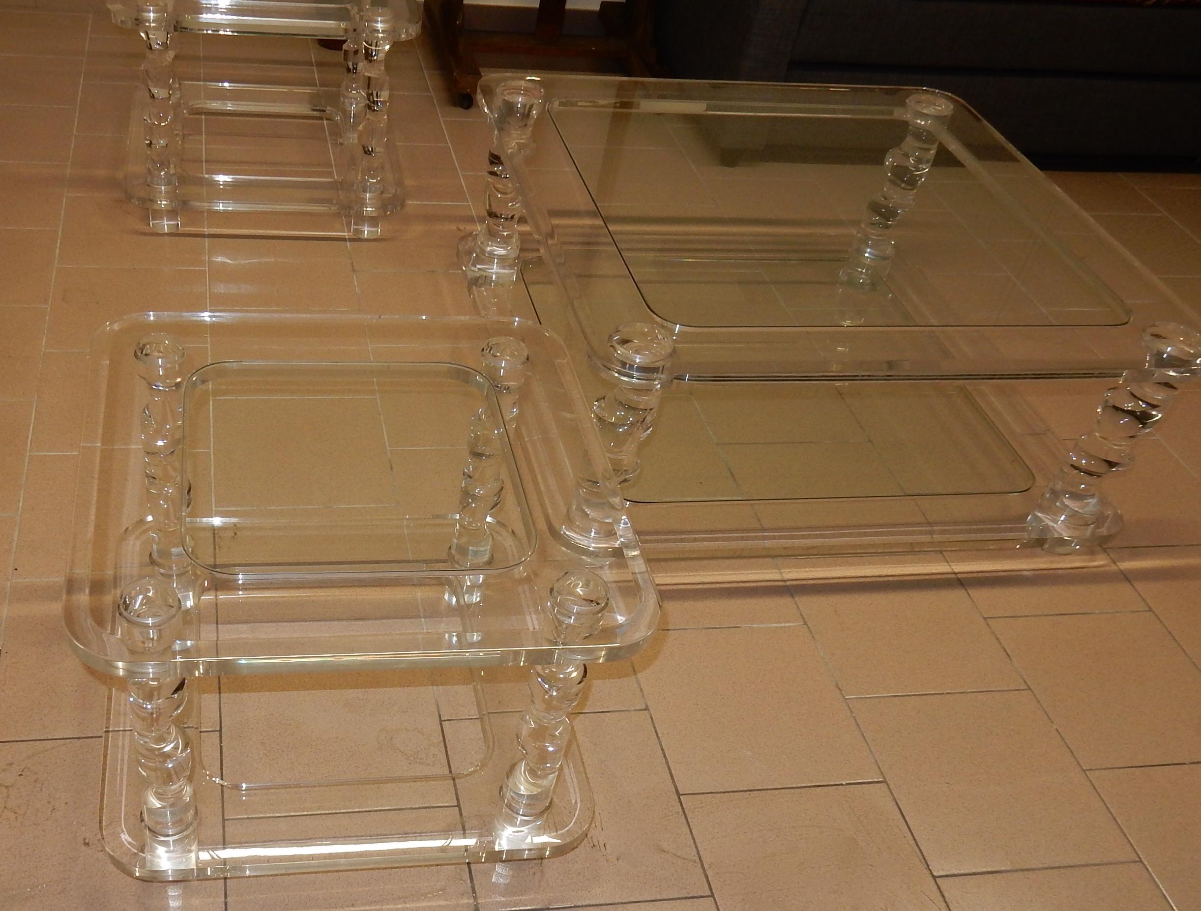 Coffee table in Lucite , 2 glass trays, the frame of the table is beveled, amounts call back an embiellage or one pulls cork, completely knockdown,+ 2 Ends of Sofa Same Model circa on 1970, manufacturing for Roméo,size of side table : 60 X 60 X H 45