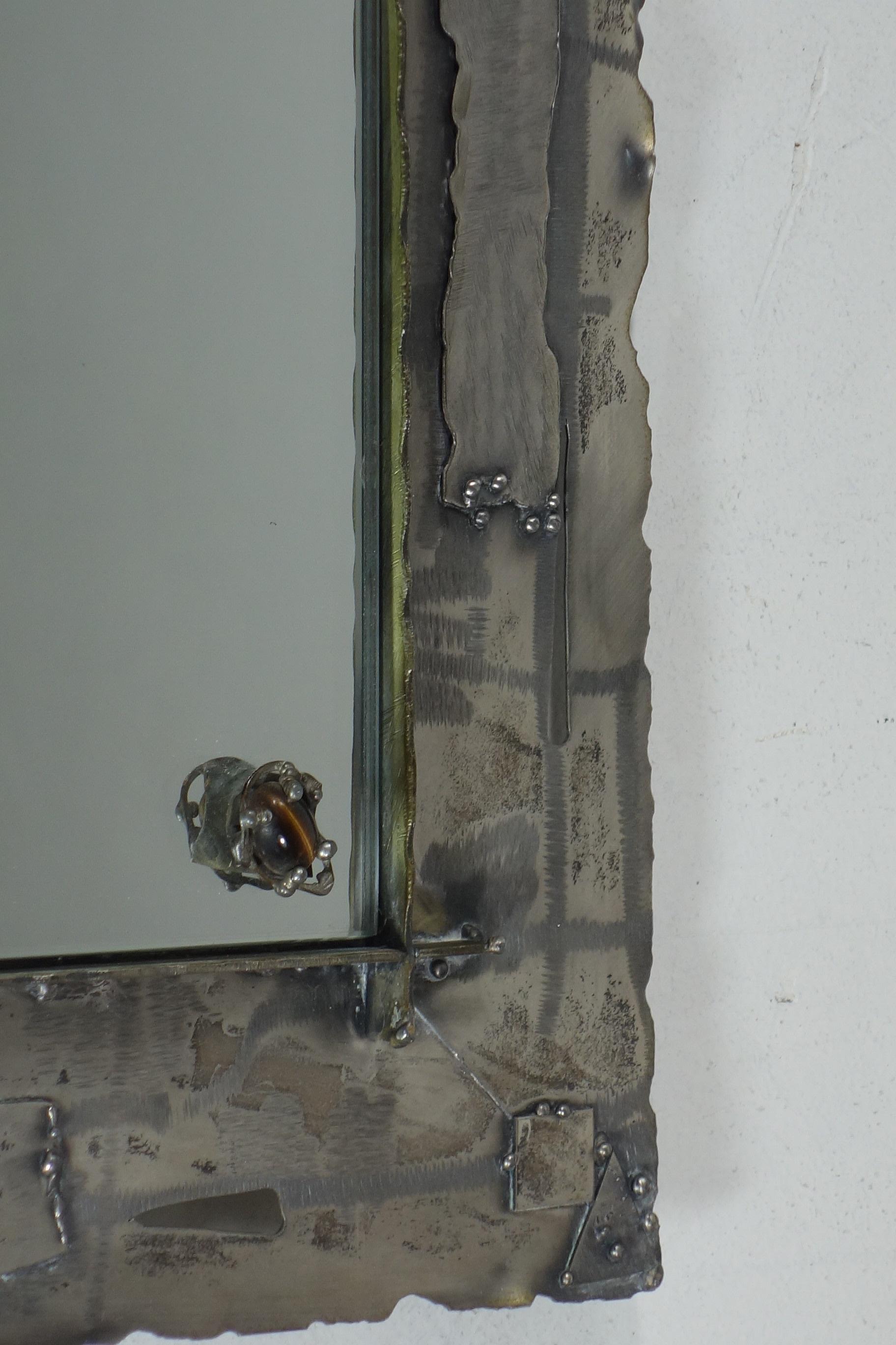 1970 Ely Art Metal Italian Design Tiger's Eye Silver Wall Mirror In Excellent Condition For Sale In Brescia, IT