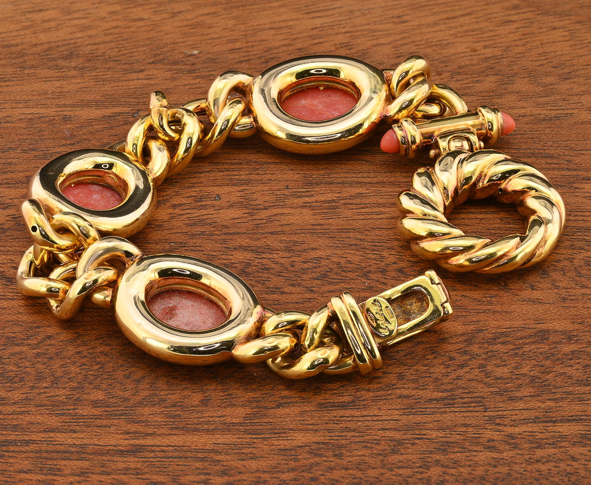 1970 Fancy Curb Link Red Coral Bracelet 18 KT 1