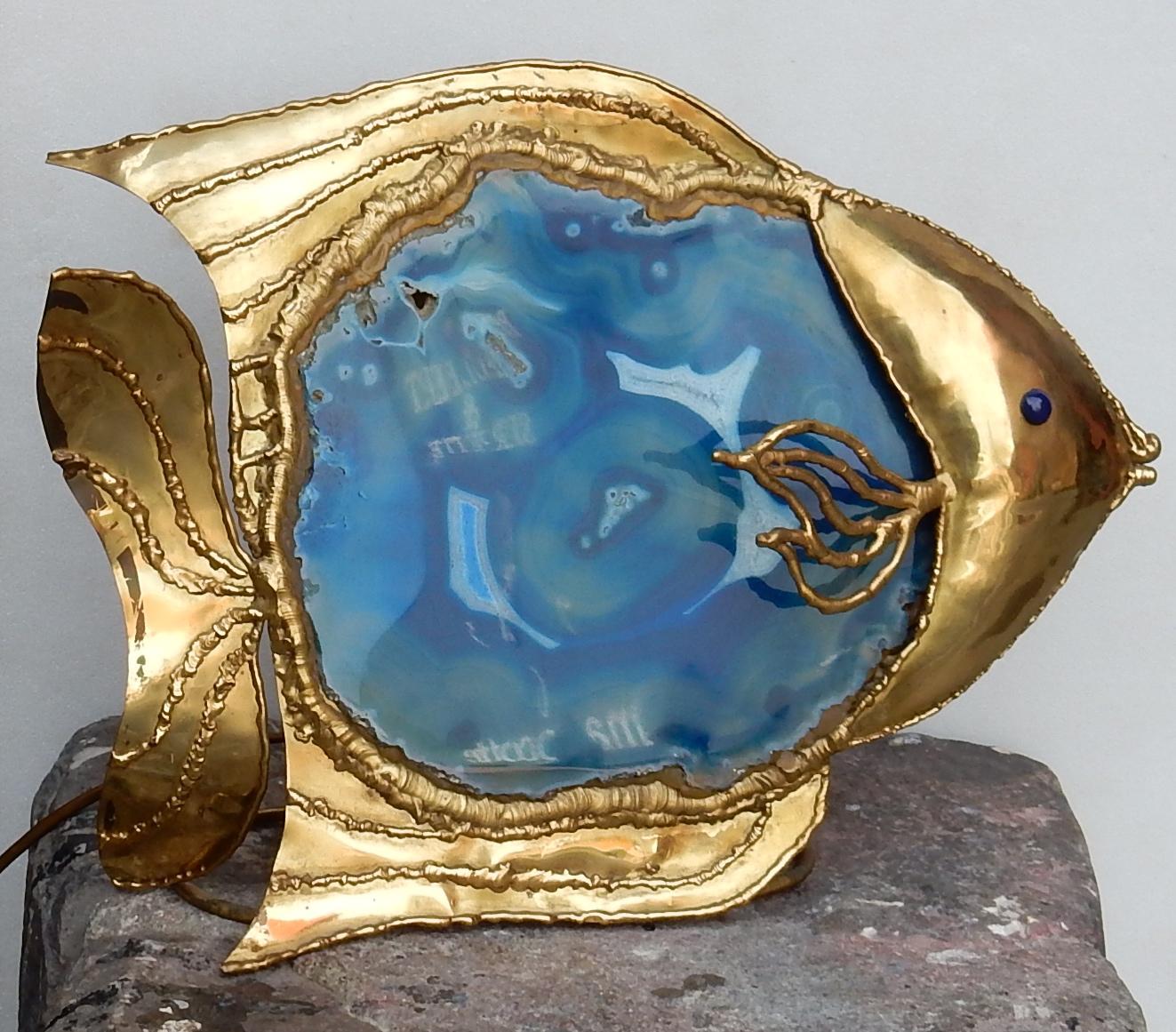 Golden brass fish lamp with blue agate, circa 1970, 1 bulb, good condition.