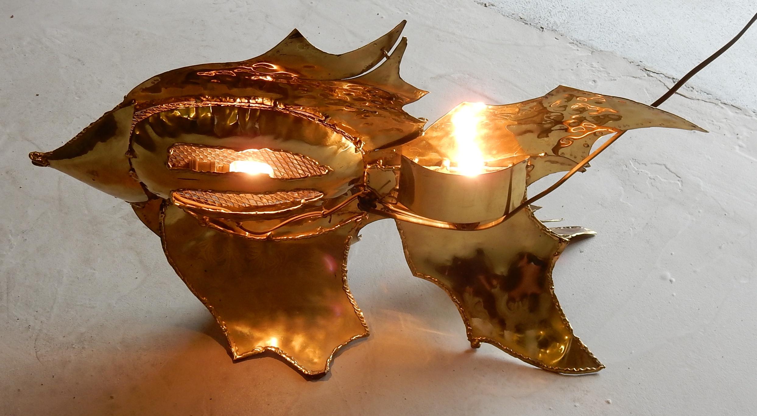 Gilt 1970' Fish Lamp with Mika Purple in the Style Duval Brasseur Enlightening For Sale