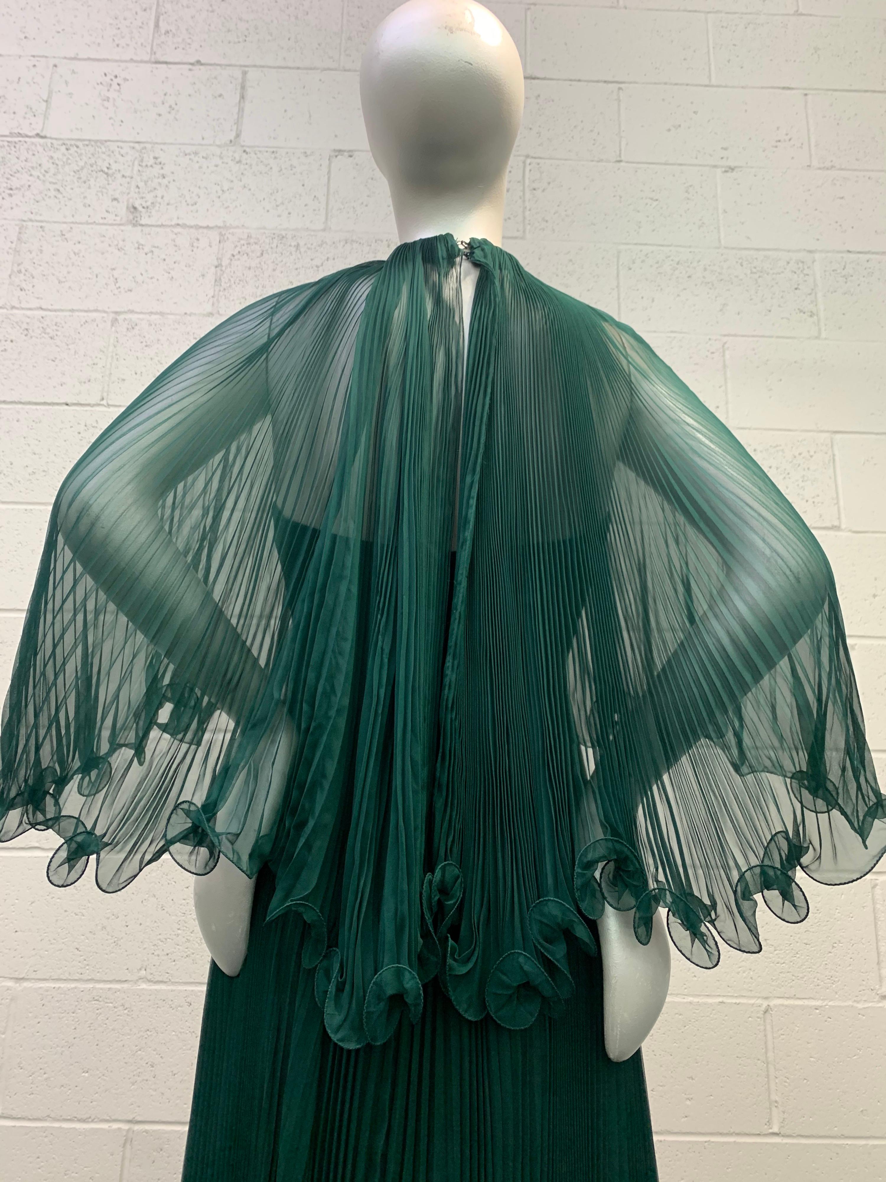 1970 Forest Green Silk Chiffon Accordion Pleated Halter Dress W/ Full Sweep Hem For Sale 1