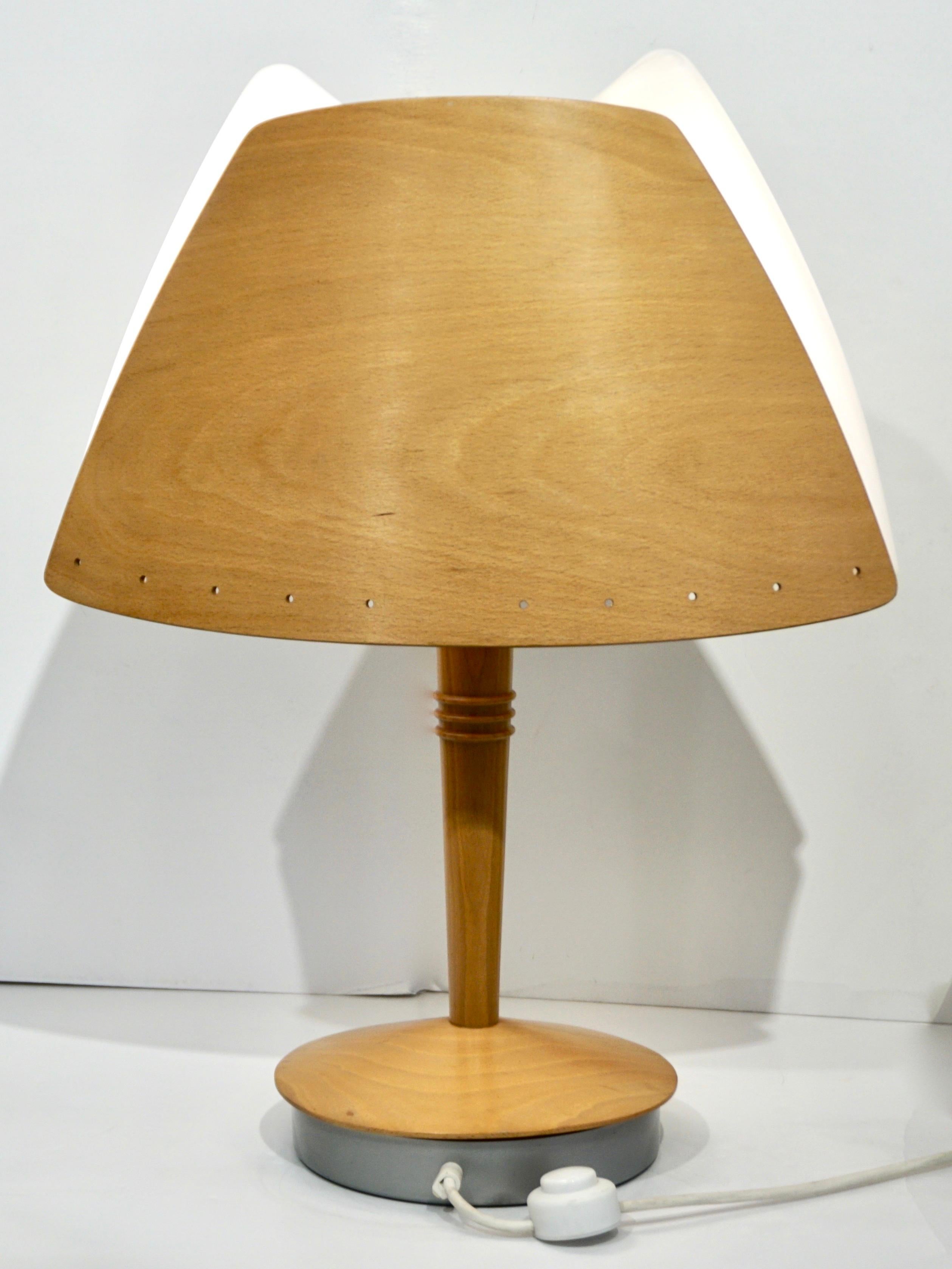 1970 French Pair of Birch Wood and Acrylic Table Lamp for Barcelona Hilton Hotel For Sale 4