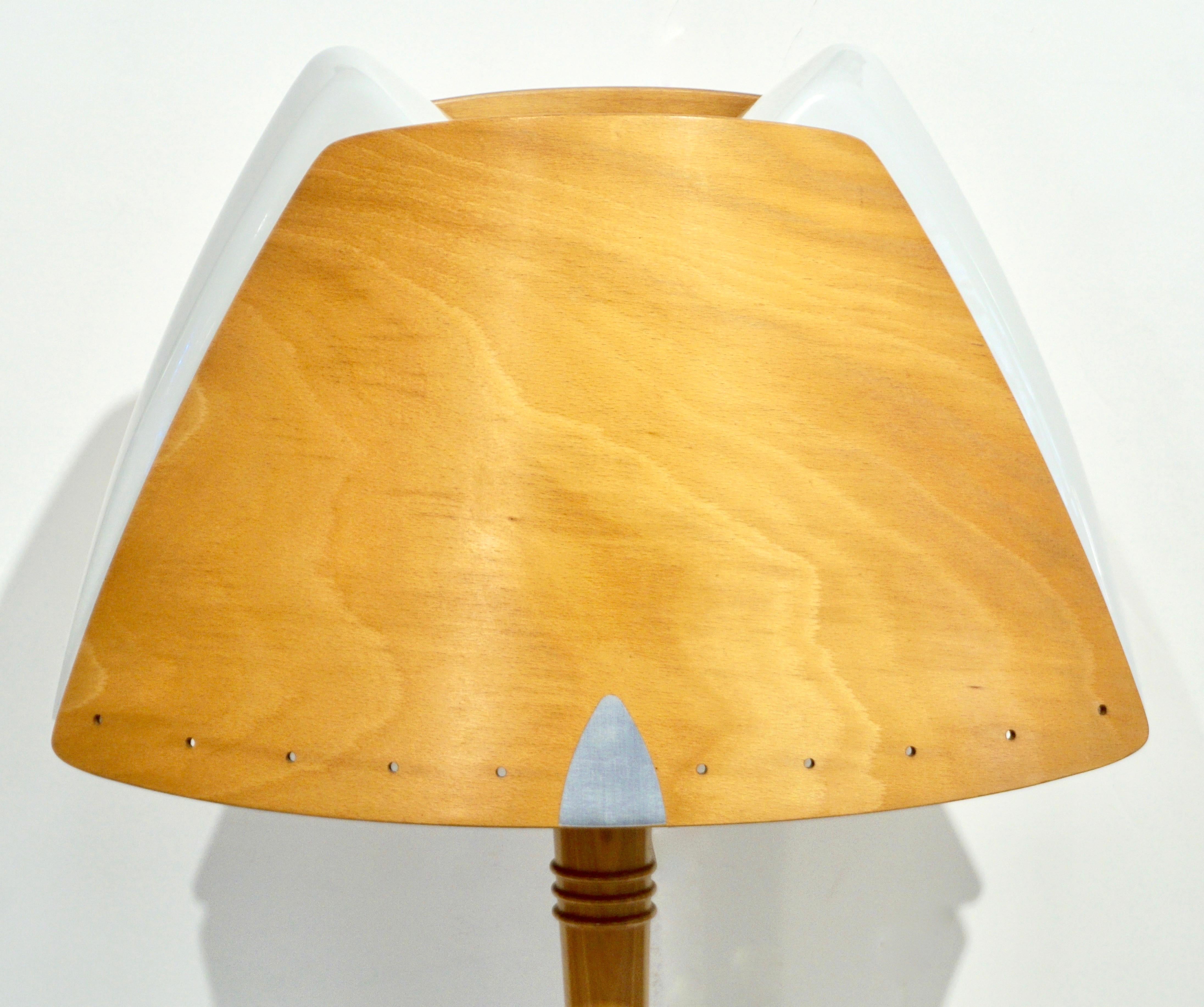 1970 French Pair of Birch Wood and Acrylic Table Lamp for Barcelona Hilton Hotel For Sale 8