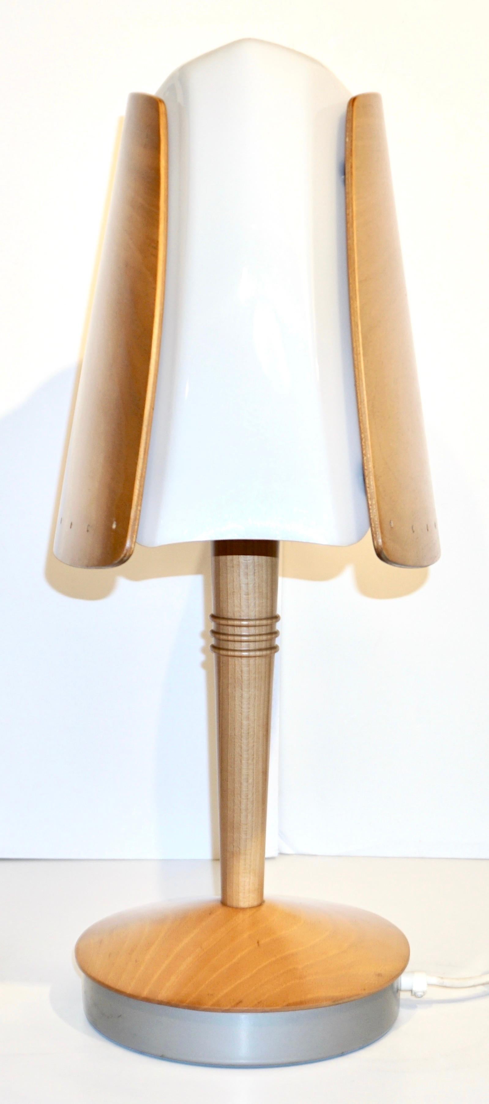1970 French Pair of Birch Wood and Acrylic Table Lamp for Barcelona Hilton Hotel For Sale 9