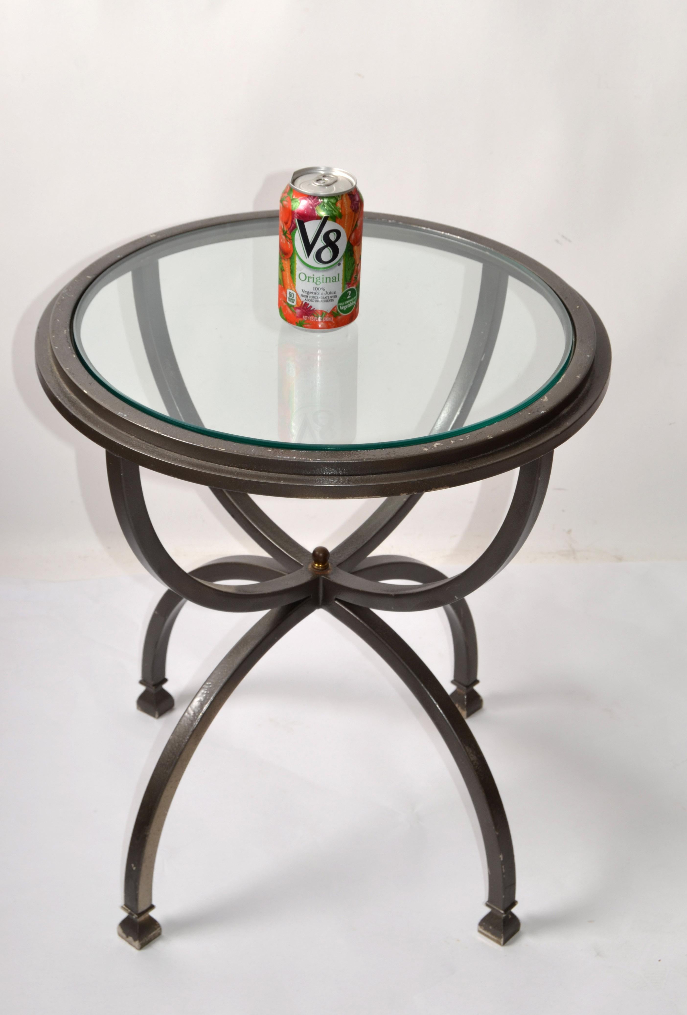 Painted 1970 French Style Bend Steel Round Glass Top End Side Drink Table Brass Finial For Sale