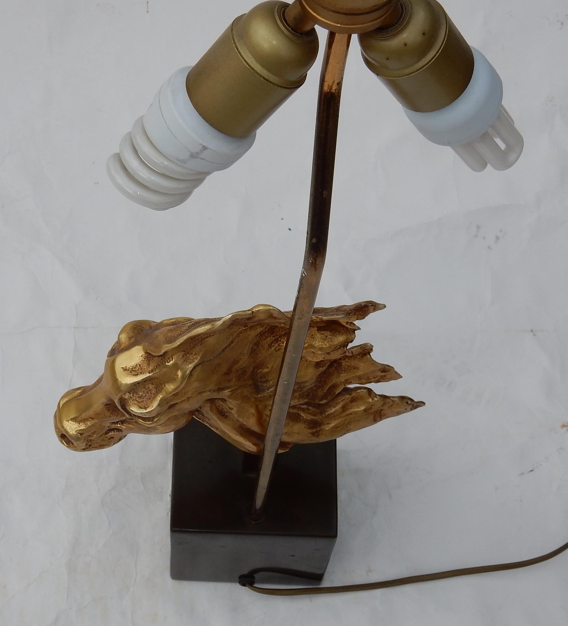 1970 Gilt Bronze Horse Head Decor Lamp in the Style of Duval Brasseur Unsigned For Sale 3