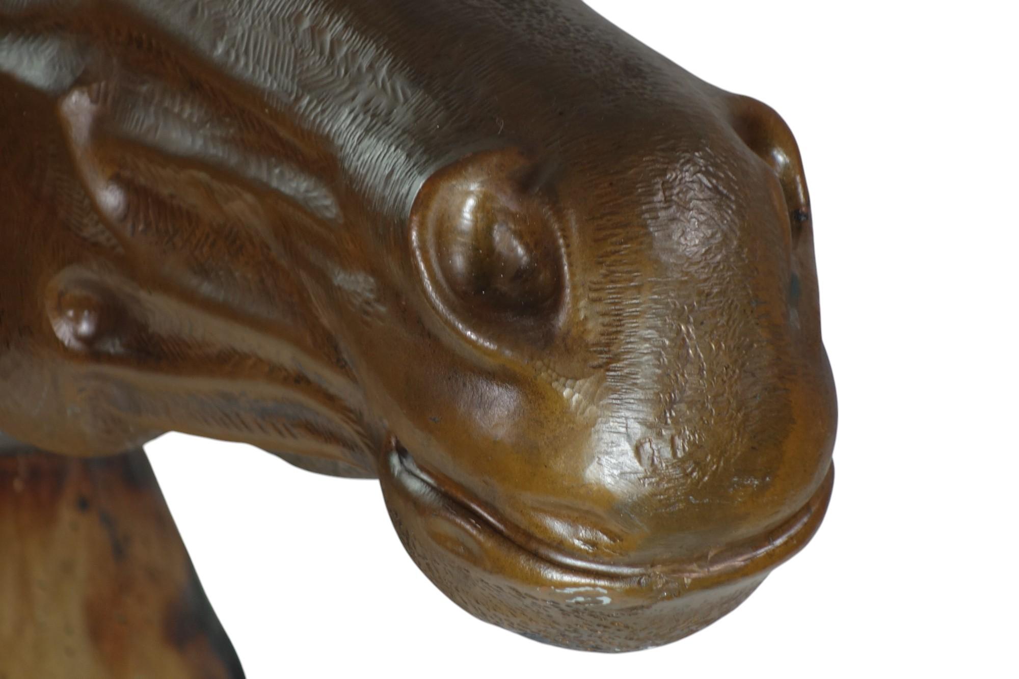 1970 Giovanni Gentiletti Italienischer Künstler Pferd geprägte Kupferskulptur im Zustand „Hervorragend“ im Angebot in Brescia, IT