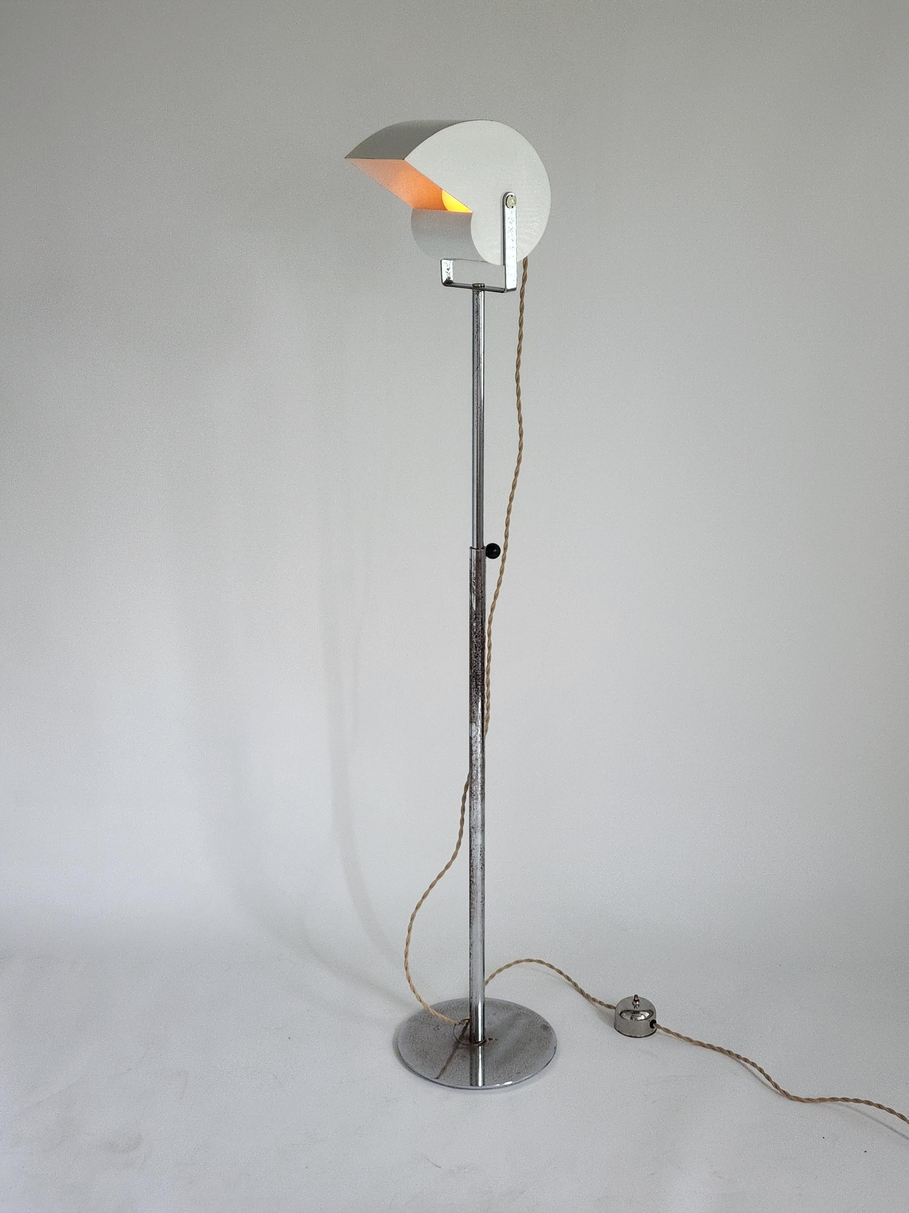 1970 Giuseppe Raimondi ' Snail ' Telescopic Floor Lamp for Studio Luce, Italy For Sale 1