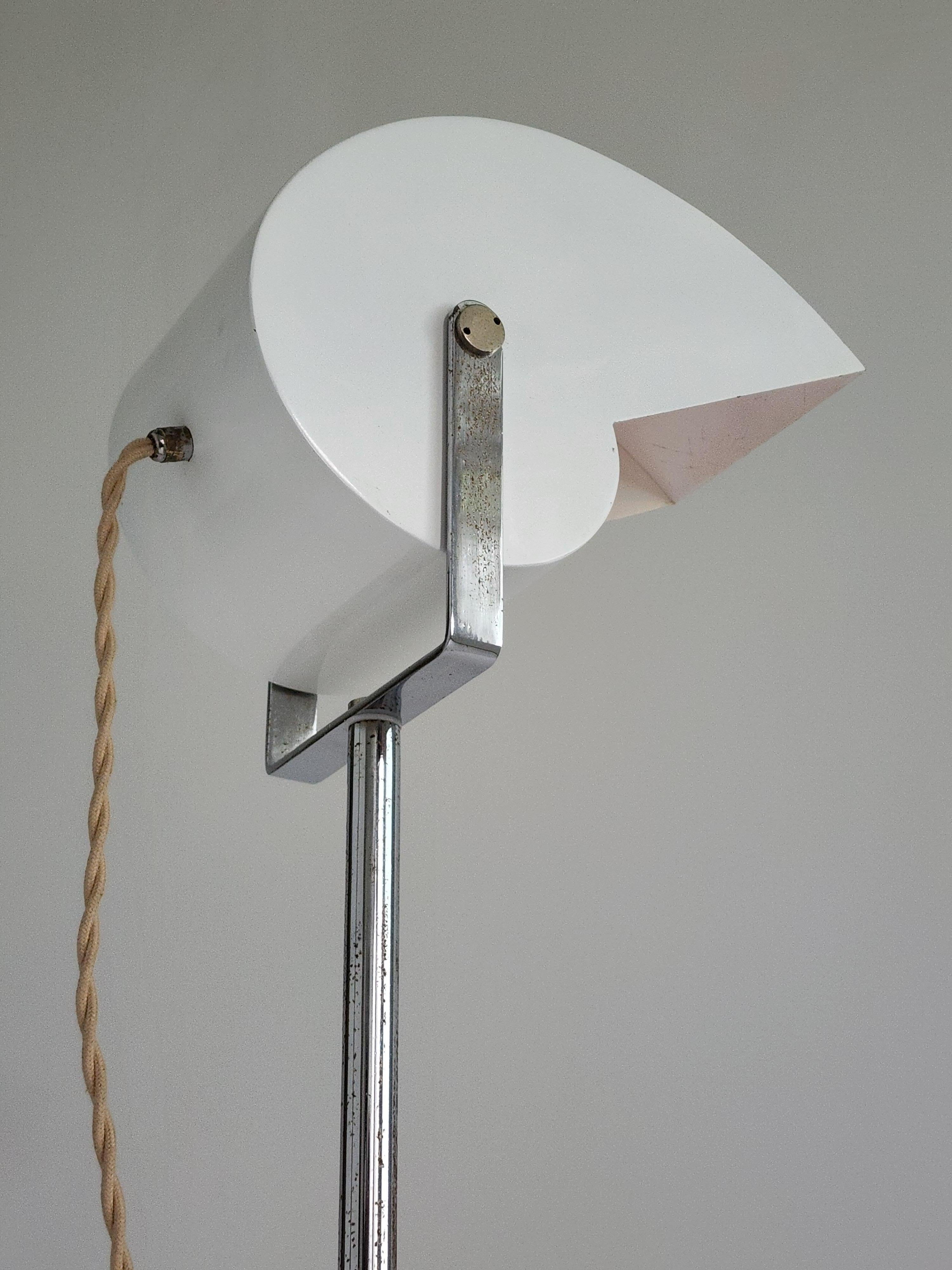 Enameled 1970 Giuseppe Raimondi ' Snail ' Telescopic Floor Lamp for Studio Luce, Italy For Sale