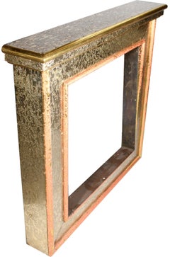 Chimenea de latón dorado firmada por Gony Nava en 1970