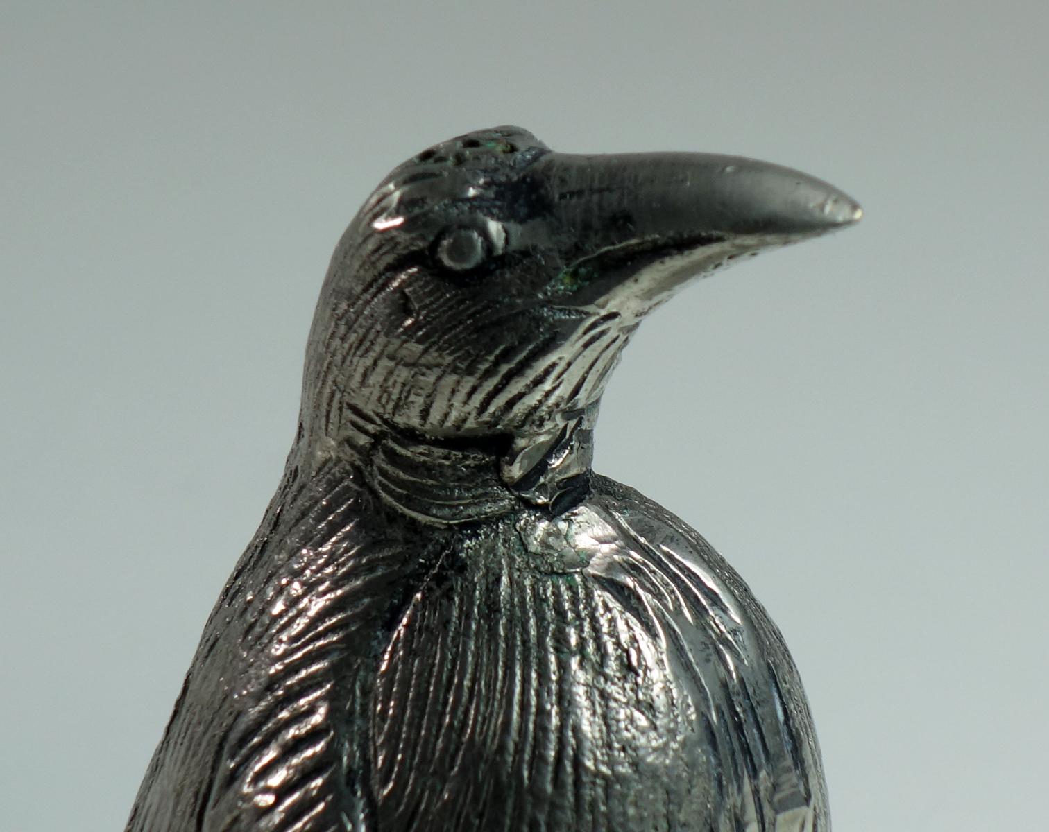 1970 Gucci Salero y Pimentero Pingüino Italiano Metal Plateado en venta 4