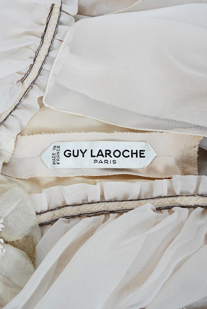 Vintage 1970 Guy Laroche Couture bestickt Seide Billow Sleeve Low Plunge Kleid im Angebot 5