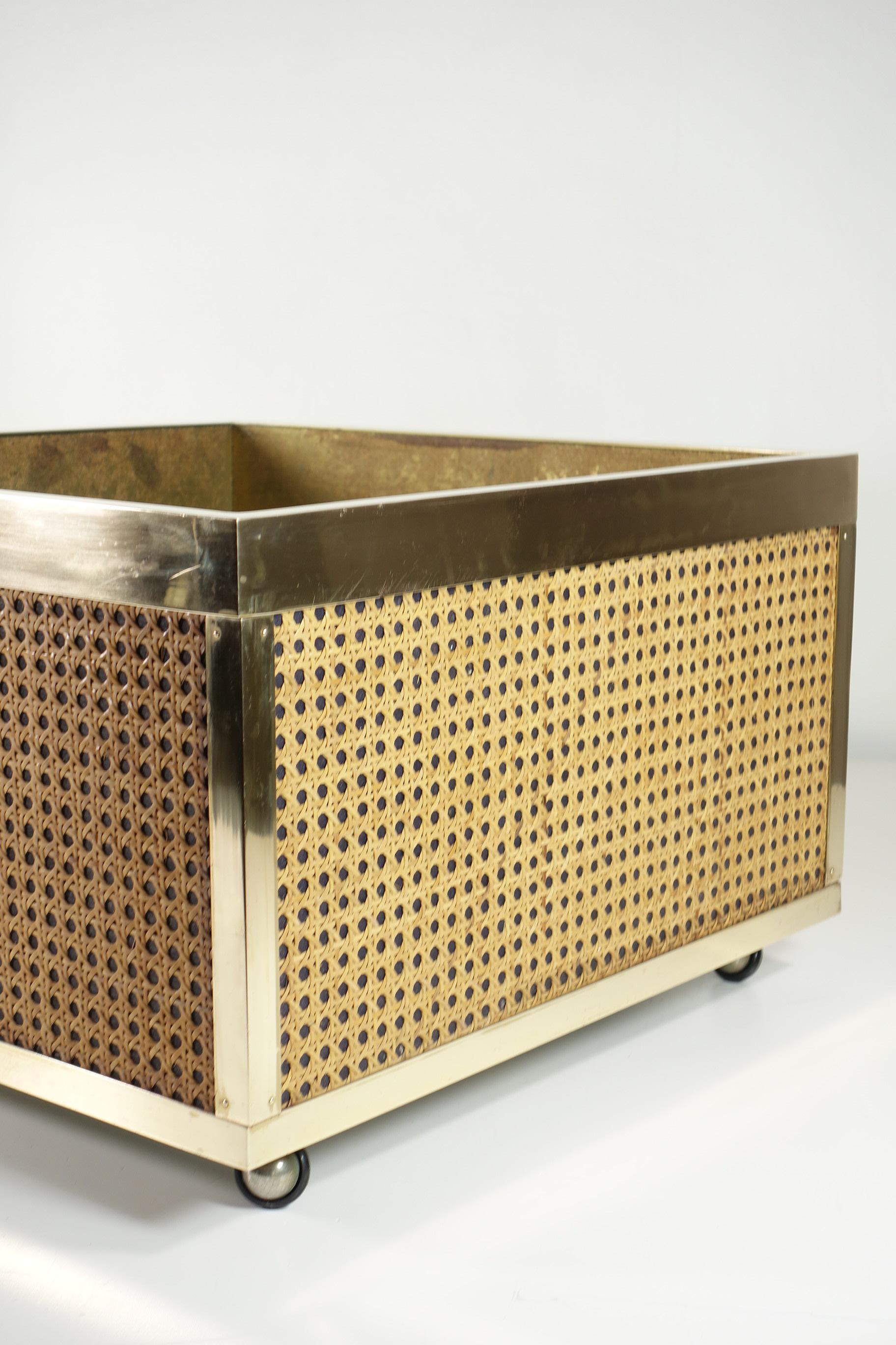 1970 Hollywood Regency Italian Design Modernist Cane Brass Flower Planter For Sale 1