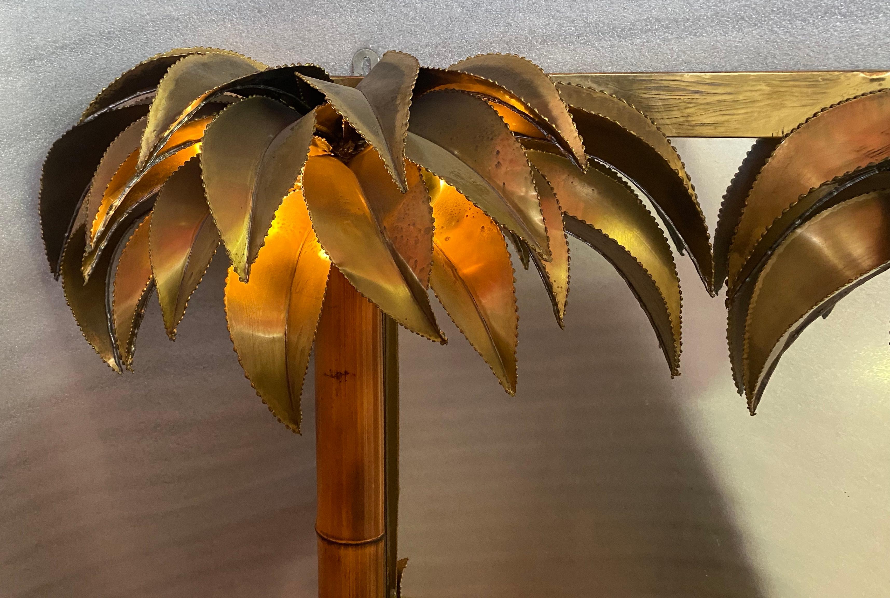 1970′ Miroir illuminant palmier et bambou en laiton Unique une pièce originale. en vente 3