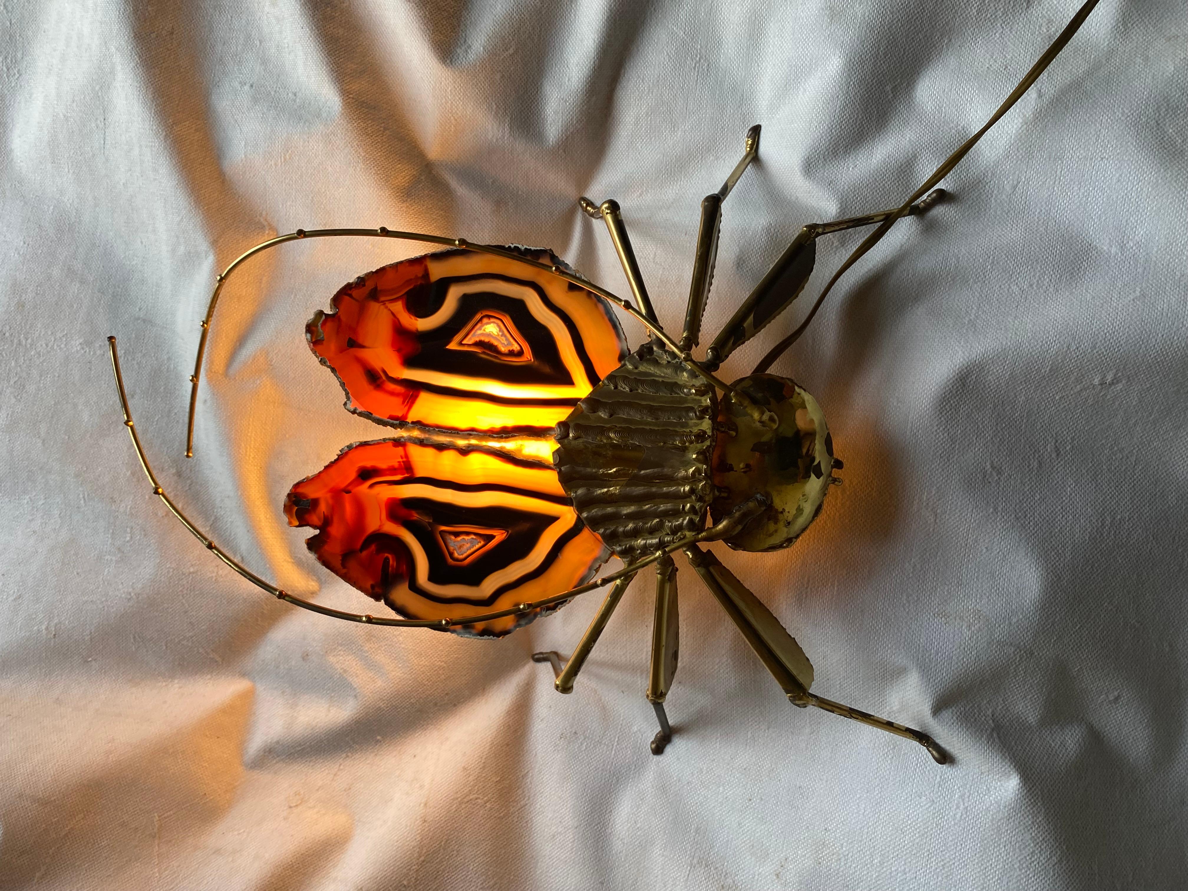1970′ Beleuchtete Wandleuchte Cicada aus vergoldeter Bronze/ Achaten Stil Duval Brasseur im Angebot 4