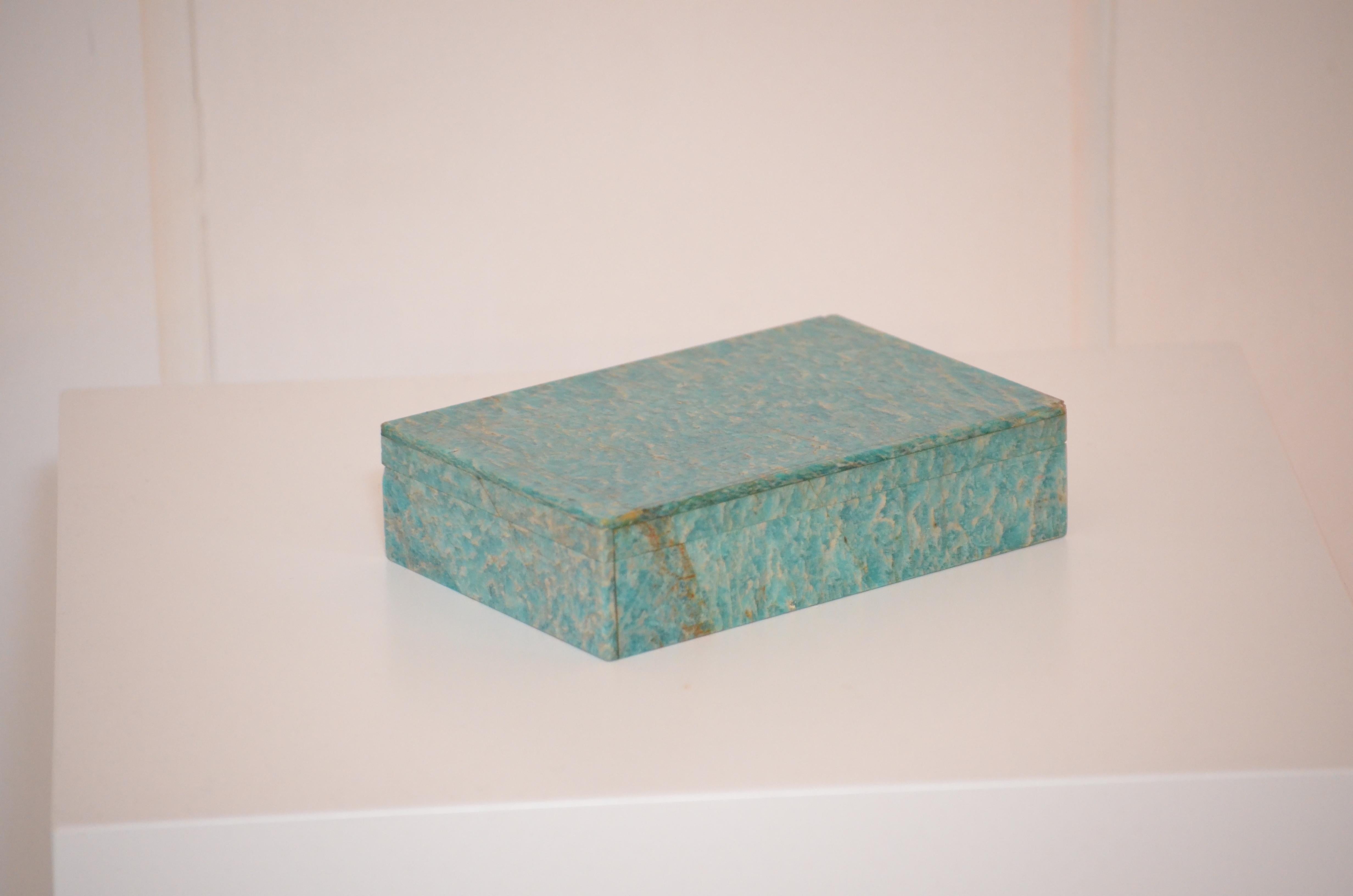 1970 Caja decorativa italiana de piedras semipreciosas - Piedra amazonita Moderno de mediados de siglo