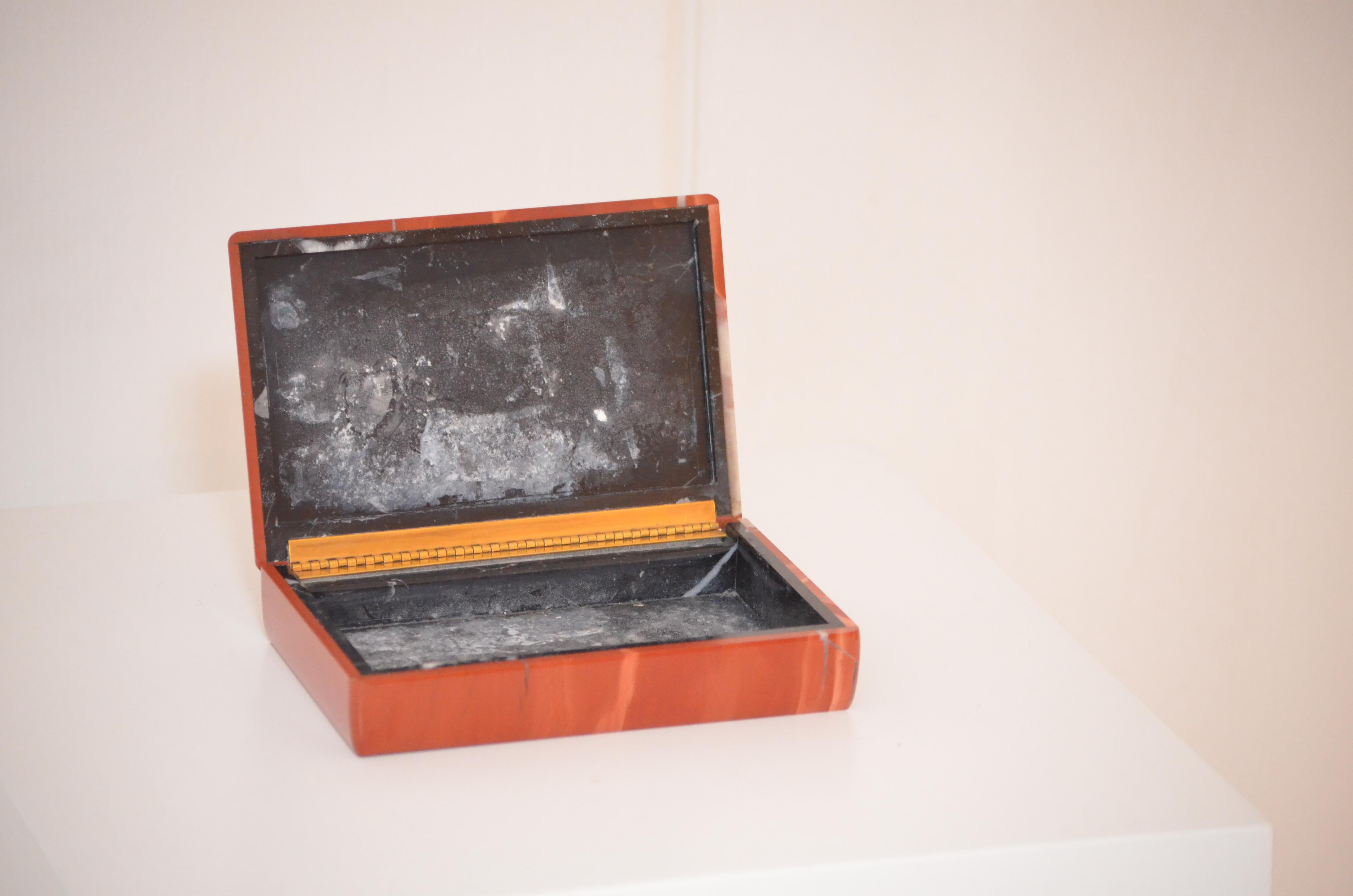 1970 Italian Decorative box in semi-precious stones - Red Jasper with quartz 1