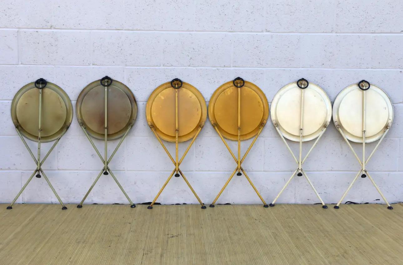 Ensemble de six tables d'appoint pliantes en métal de style Empire italien de 1970 Bon état - En vente à North Hollywood, CA