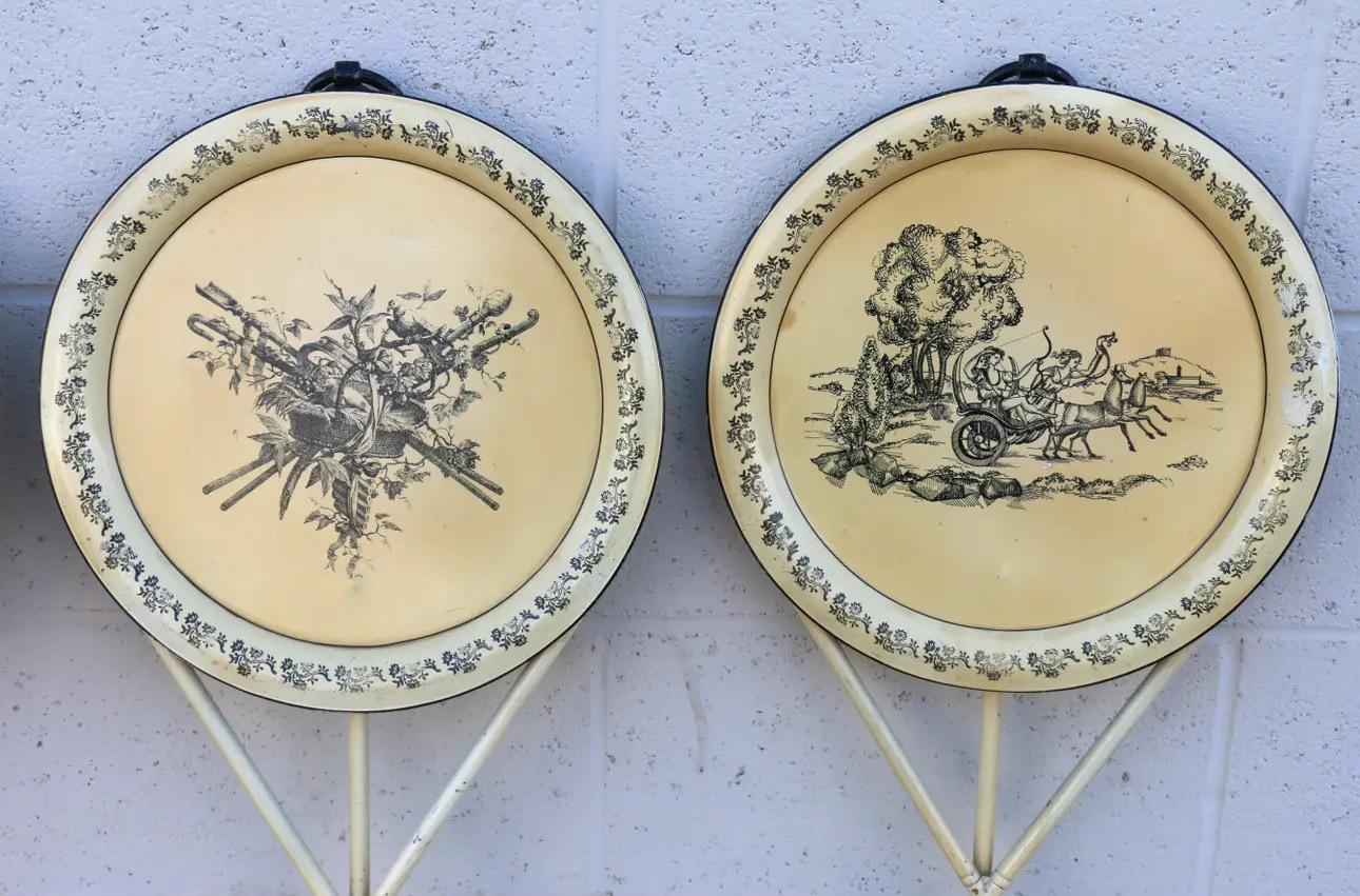 Fin du 20e siècle Ensemble de six tables d'appoint pliantes en métal de style Empire italien de 1970 en vente