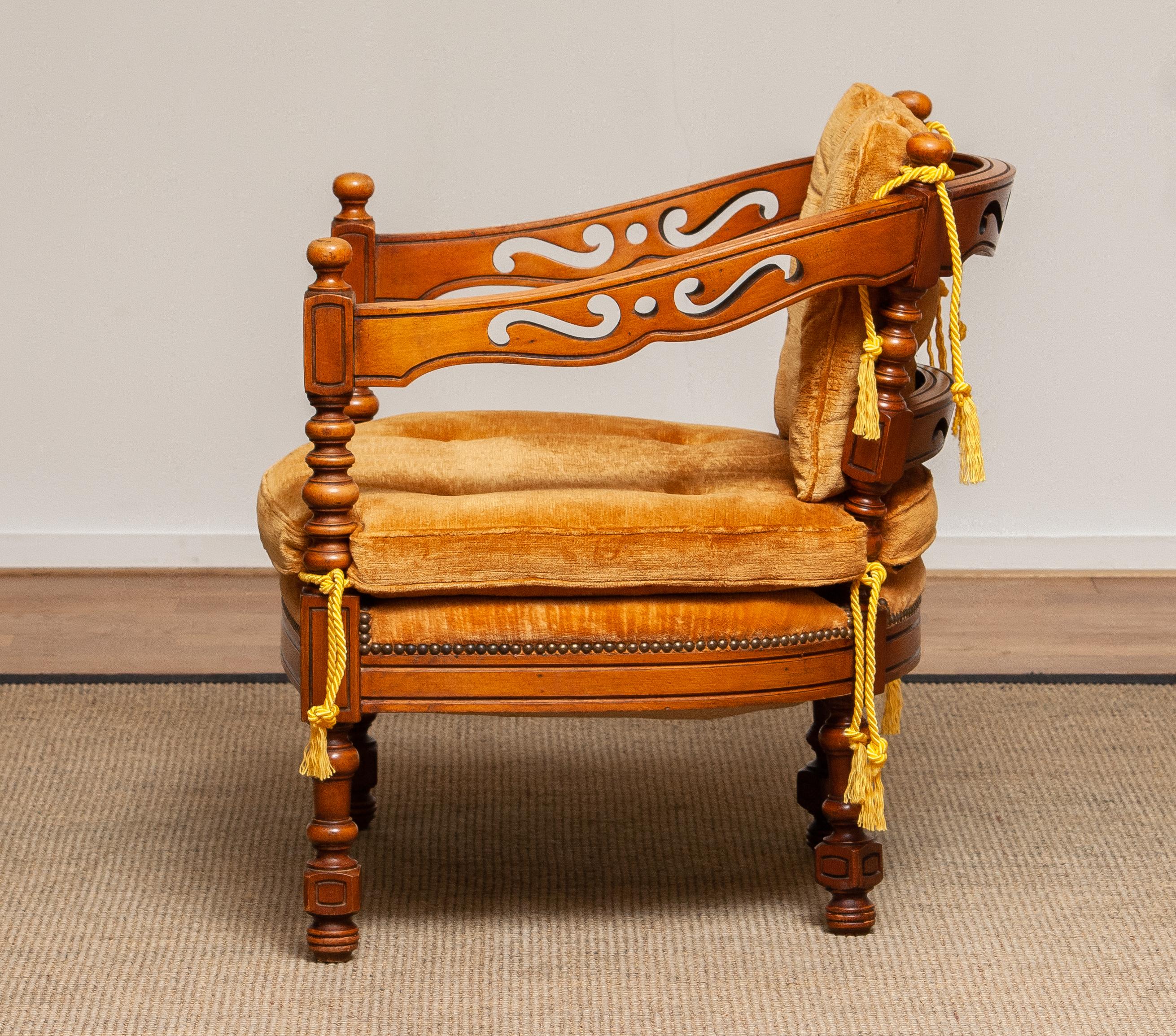 1970 Italian Giorgetti Arm / Lounge Chair in Amber of the Gallery Collection 1 5