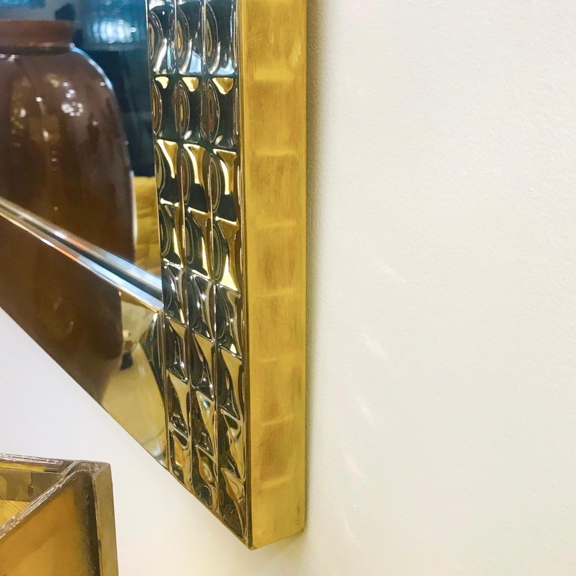 Italienische handgefertigte Messingspiegel mit goldenem, juwelenartigem Detail, 1970er Jahre im Zustand „Hervorragend“ im Angebot in New York, NY