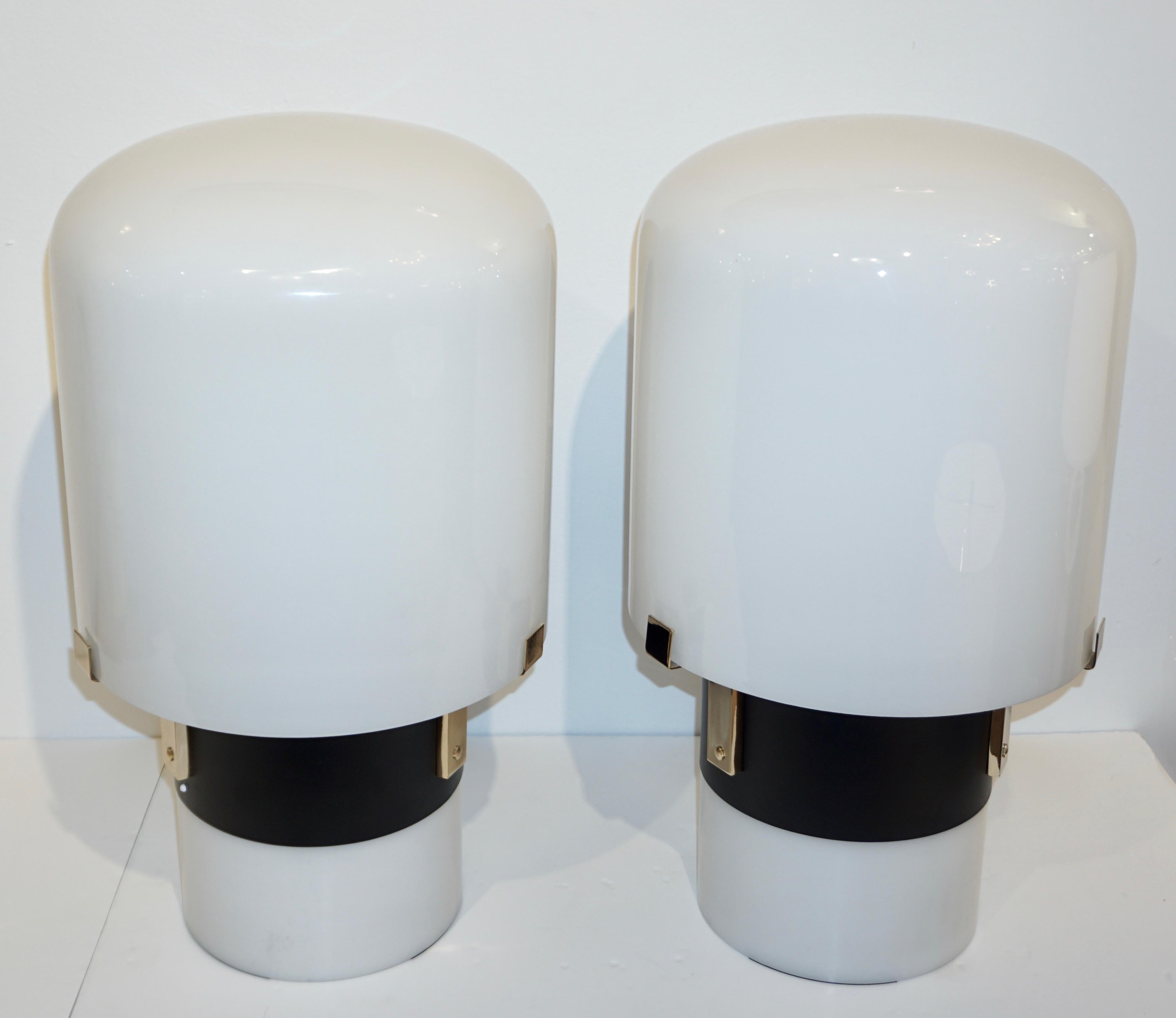 Nickel 1970 Italian Minimalist Pair of Black White Glass Double-Lit Lucite Modern Lamps