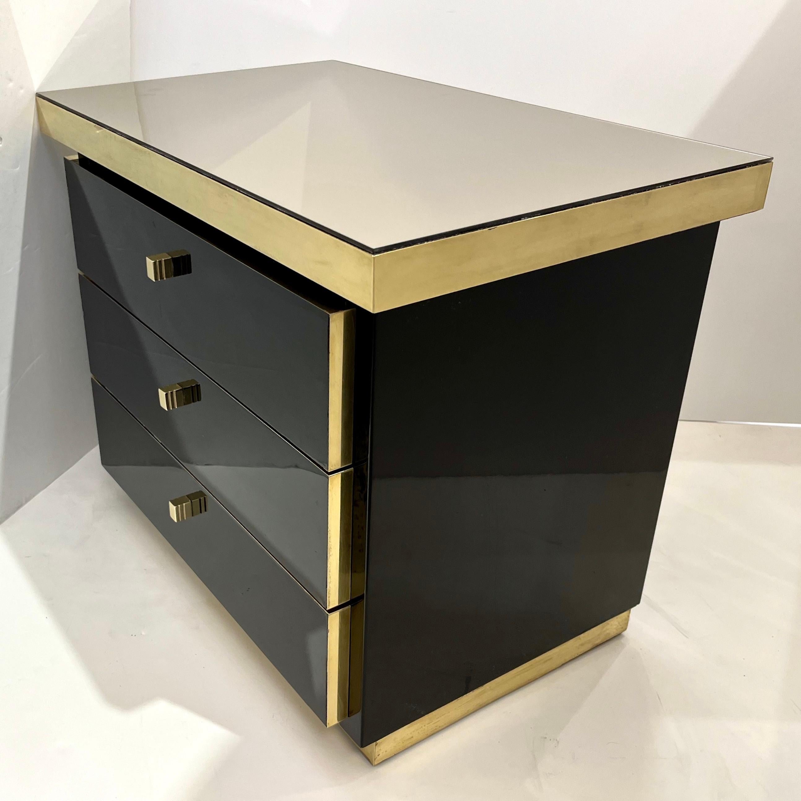 Wood 1970 Italian Vintage Brass Black Lacquer 3-Drawer Pair of Nightstands/Sidetables
