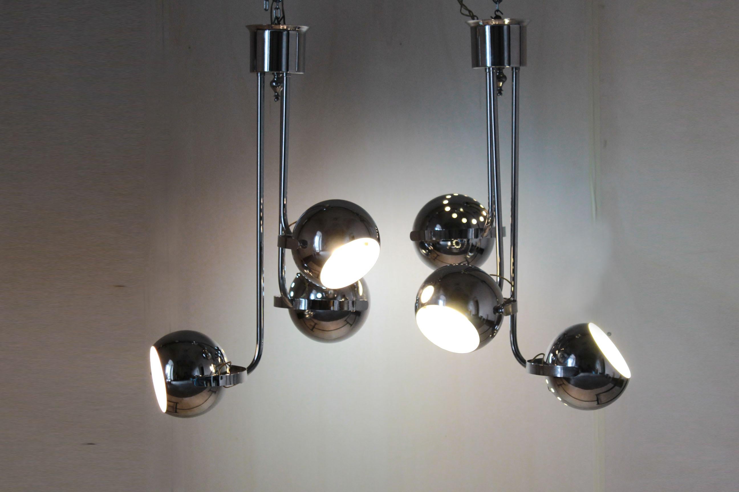 Space Age Chandelier with Three Flexible Light Spots, Reggiani Italy , 1970s. For Sale 13
