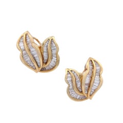 1970 ITALY 18kt yellow Gold Leaf Earrings with 5.00 Cts in Diamonds