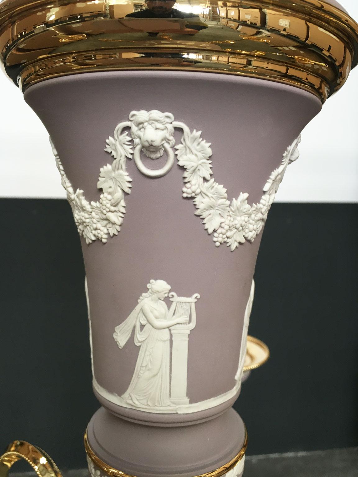1970 Italy Lilac Brass and Porcelain Chandelier Hollywood Regency Style 6 Lights For Sale 2