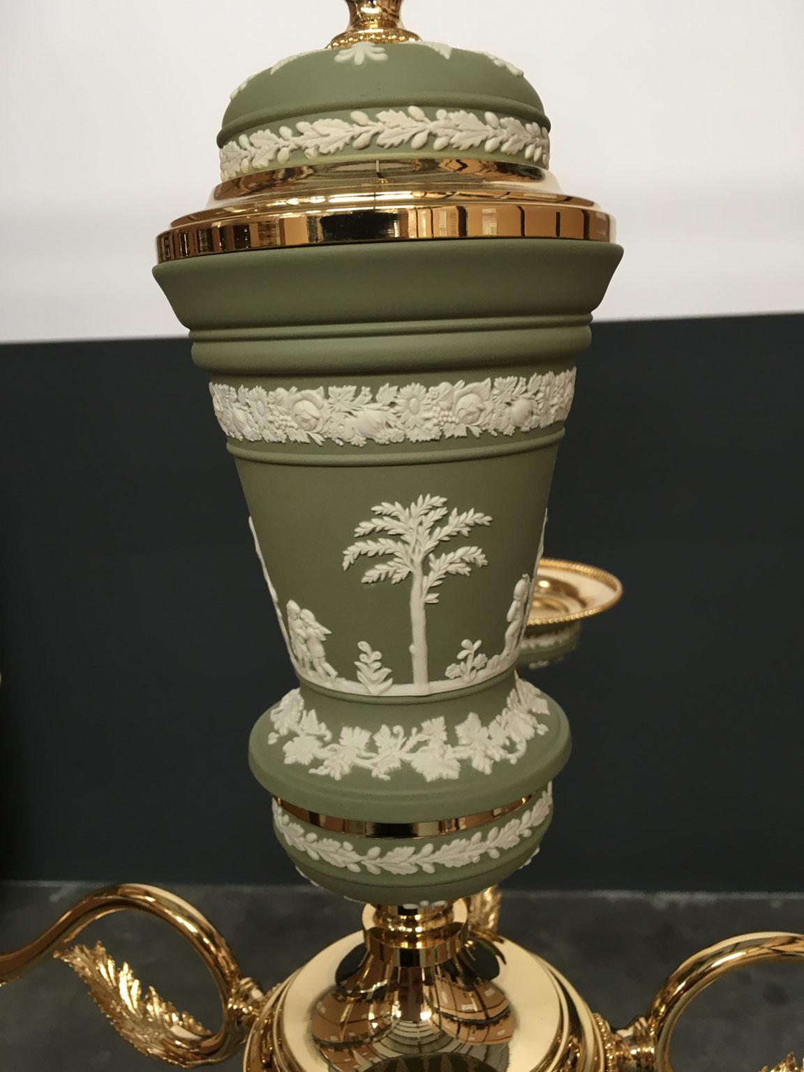 Italy 1970 Hollywood Regency Style Green Porcelain and Brass Chandelier 5 lights For Sale 6