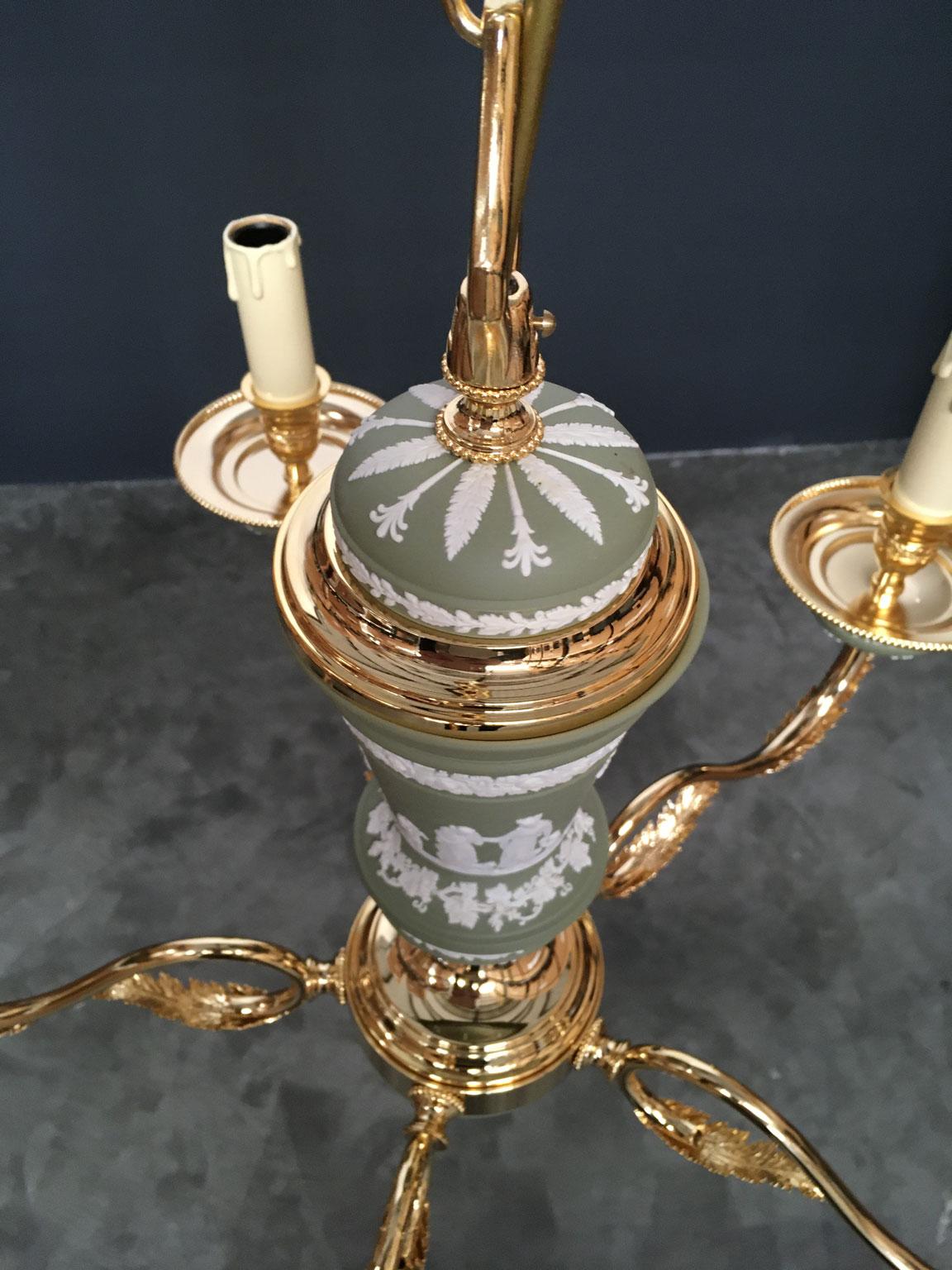 Italy 1970 Hollywood Regency Style Green Porcelain and Brass Chandelier 5 lights For Sale 10