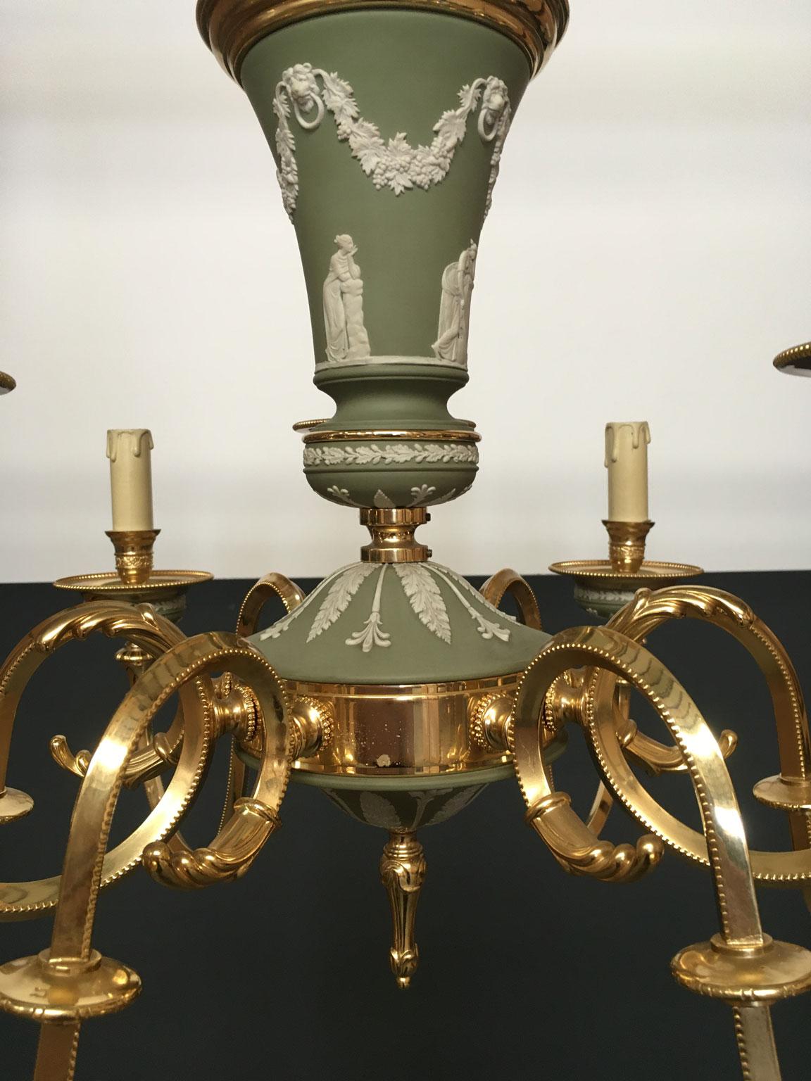 1970 Italy Hollywood Regency Style Green Porcelain and Brass Chandelier 9 lights For Sale 7