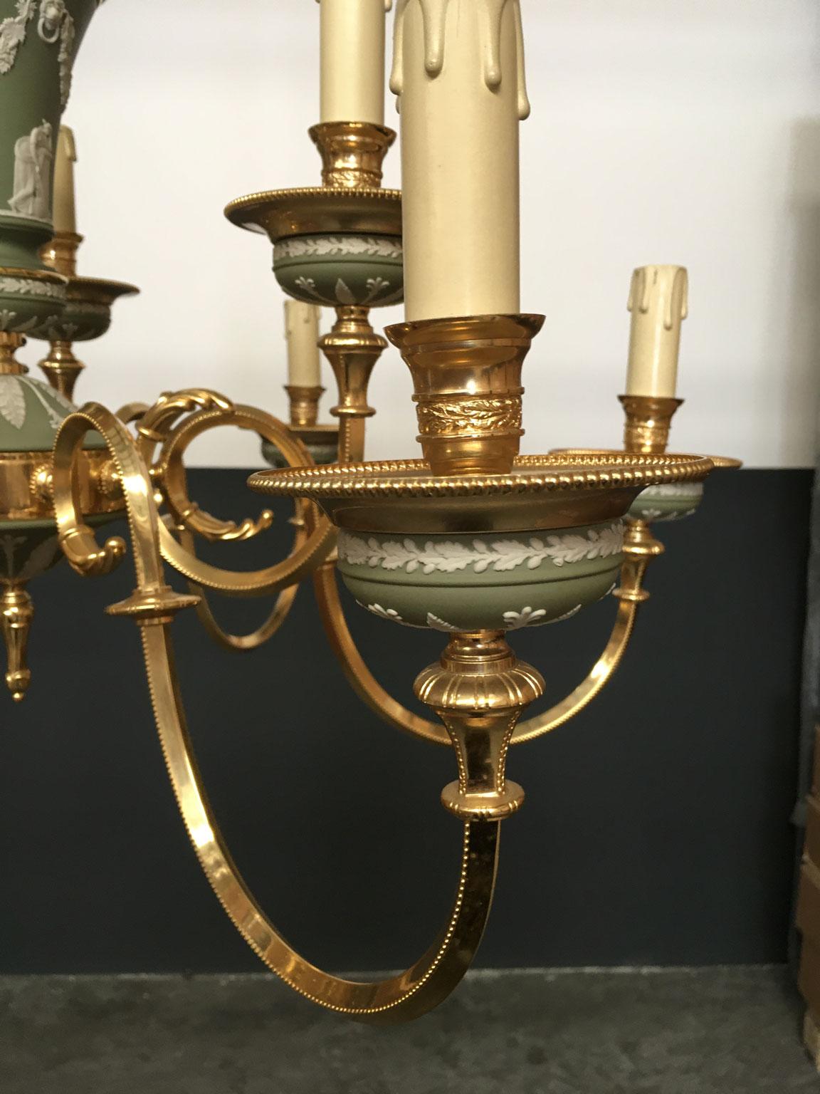 1970 Italy Hollywood Regency Style Green Porcelain and Brass Chandelier 9 lights For Sale 8