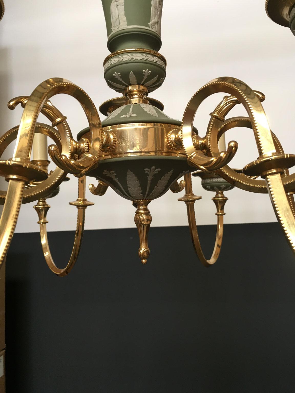 1970 Italy Hollywood Regency Style Green Porcelain and Brass Chandelier 9 lights For Sale 10