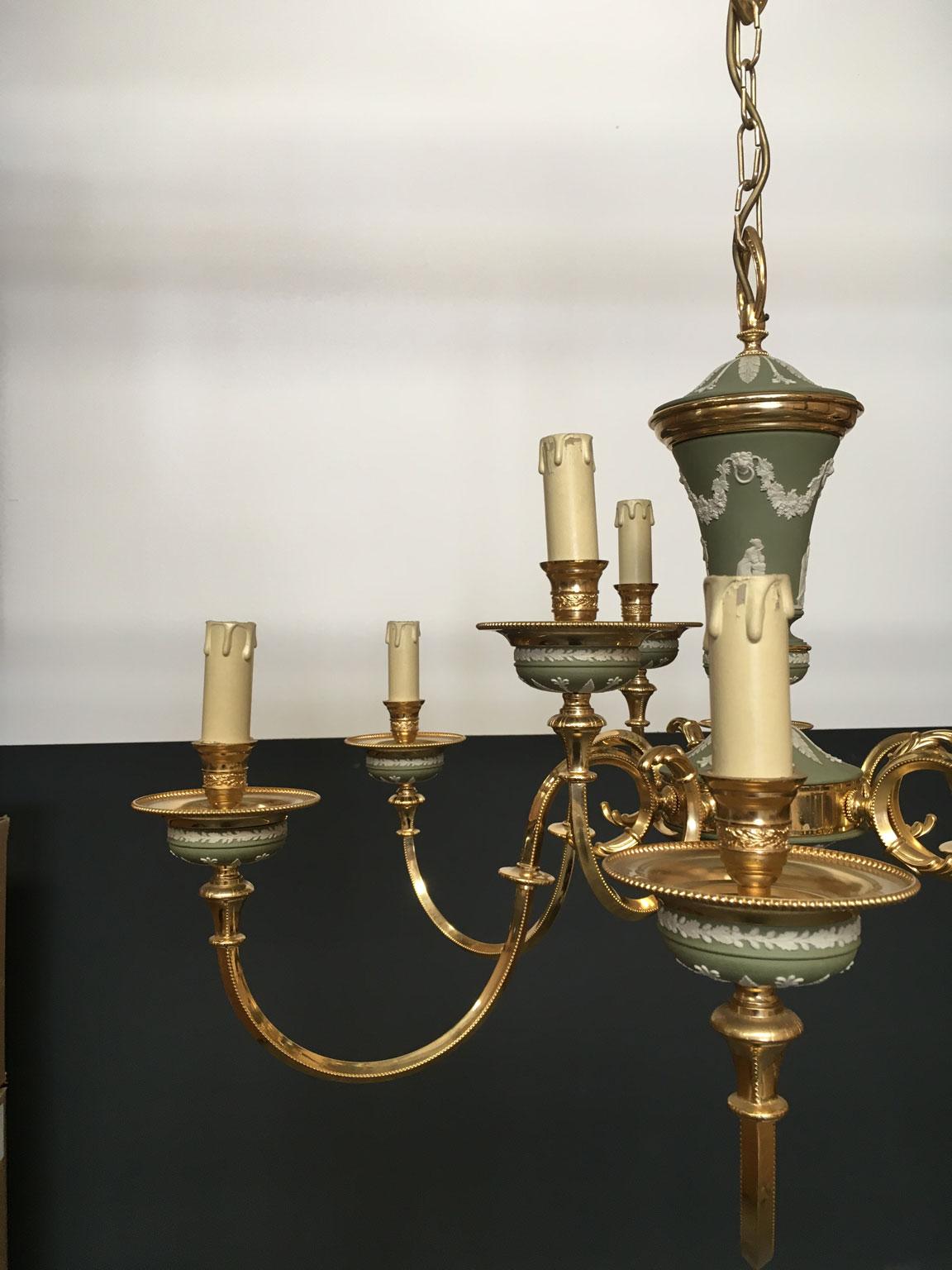1970 Italy Hollywood Regency Style Green Porcelain and Brass Chandelier 9 lights For Sale 12