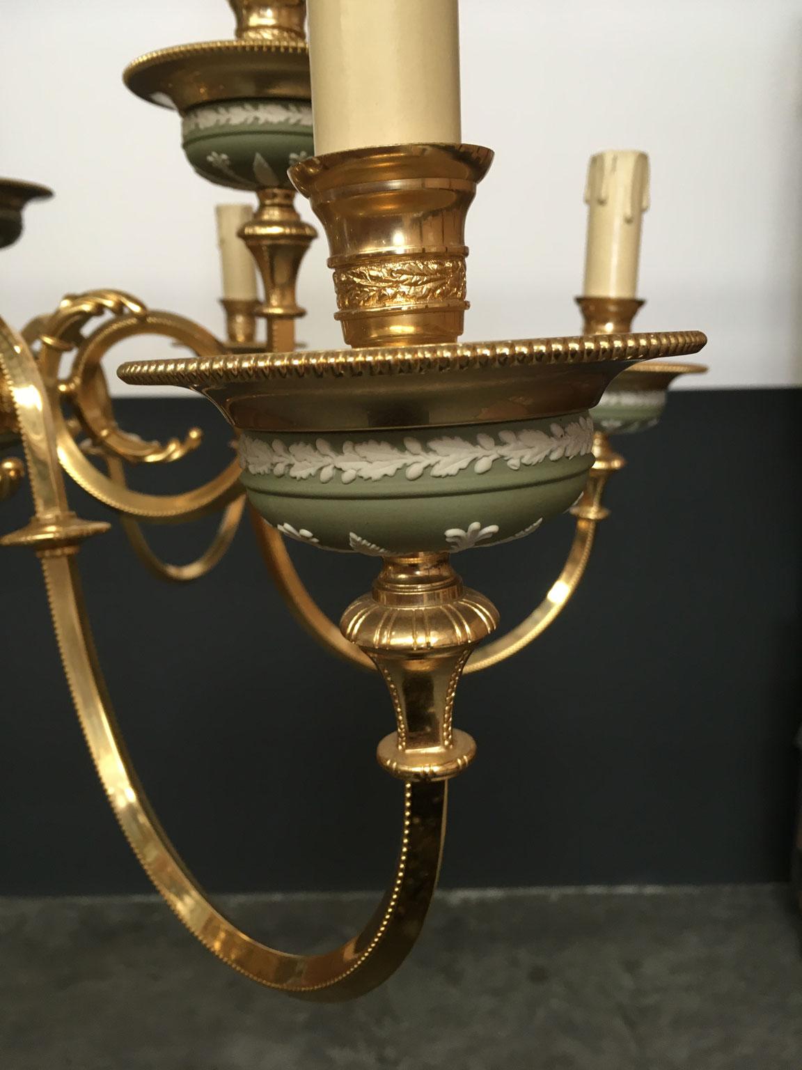 1970 Italy Hollywood Regency Style Green Porcelain and Brass Chandelier 9 lights For Sale 14