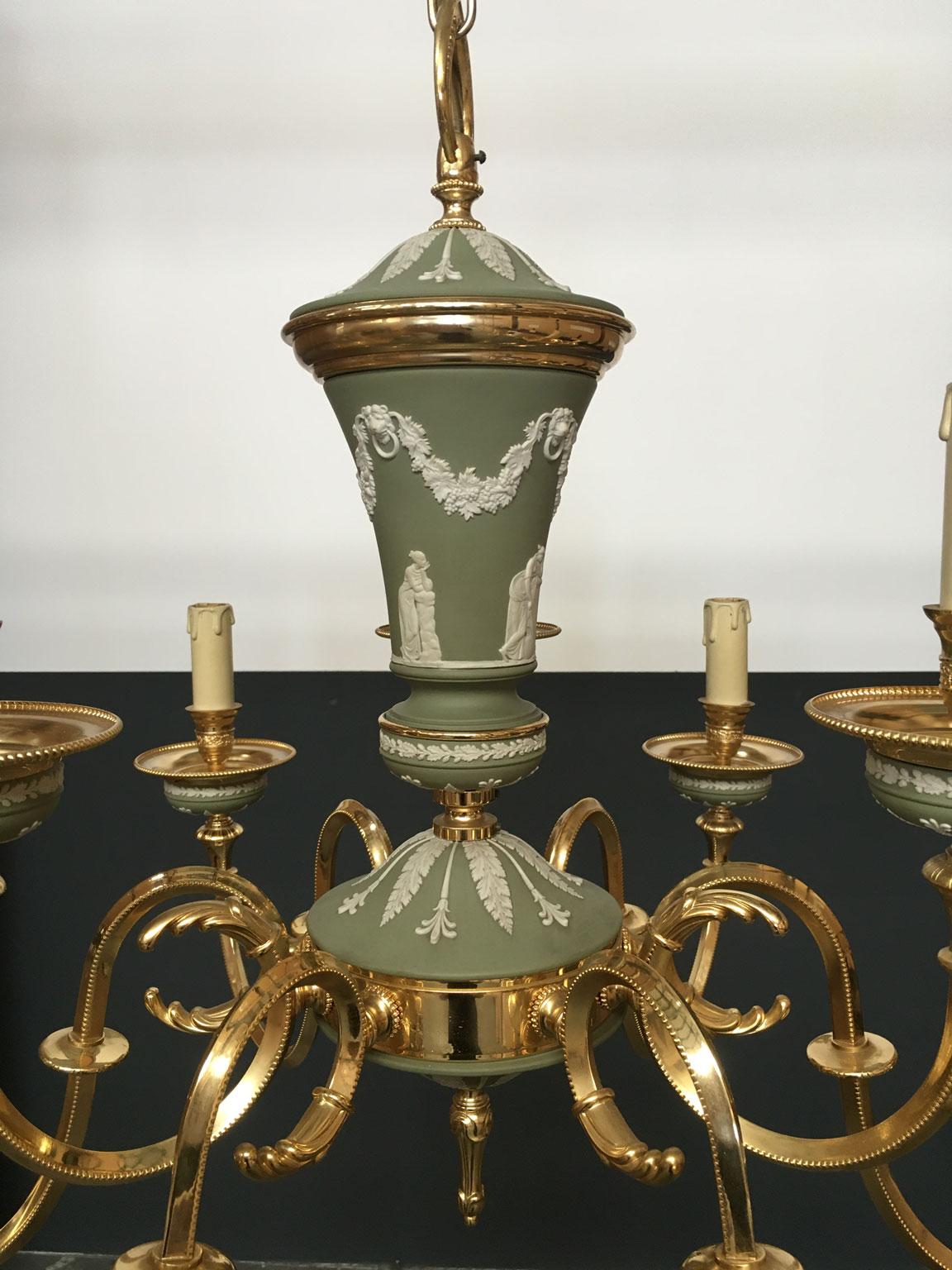 1970 Italy Hollywood Regency Style Green Porcelain and Brass Chandelier 9 lights For Sale 2