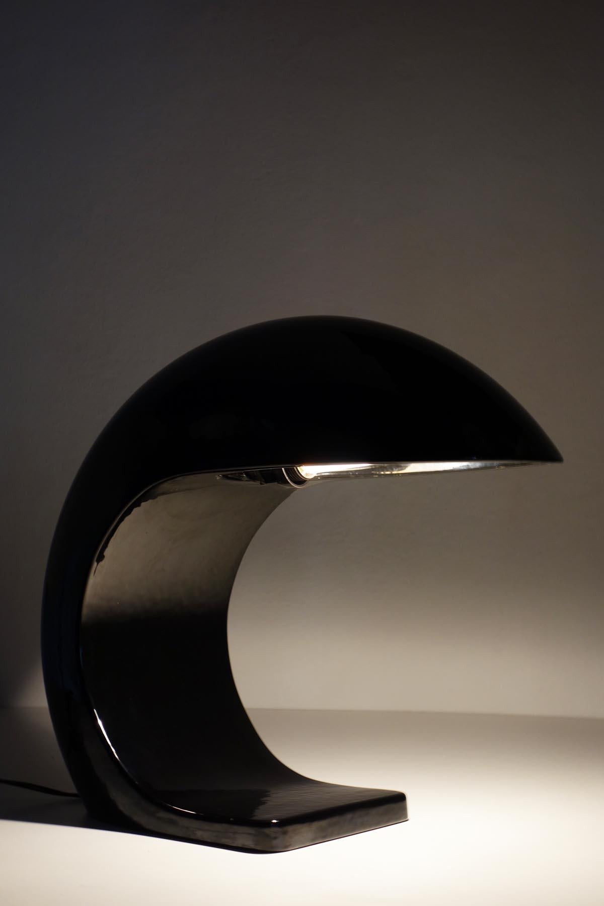 1970 Ivo Sedazzari Prisma Italienisches Design Modernistische Schwarze Keramische Tischlampe im Angebot 2