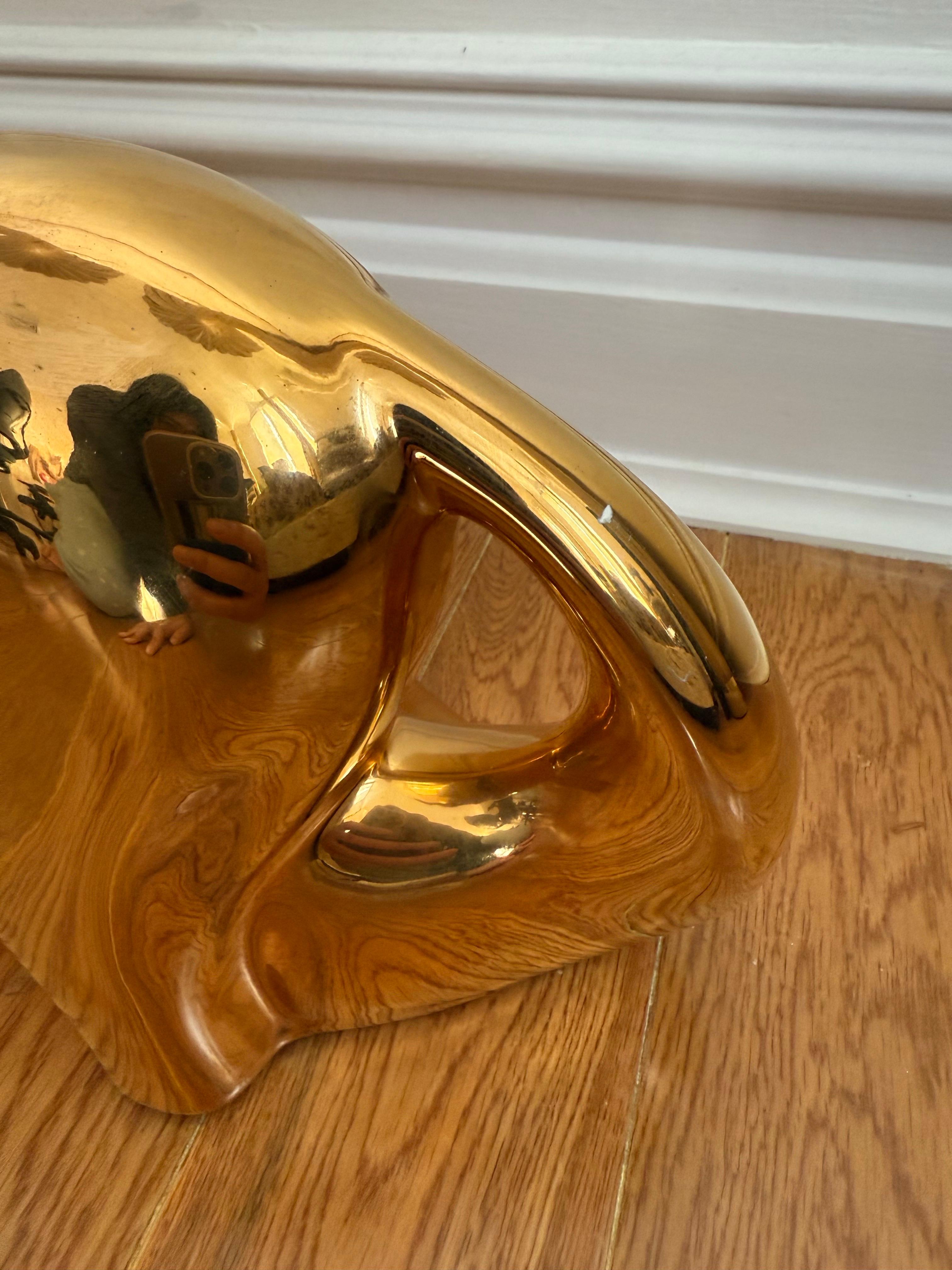 1970 Scultura di cavallo in oro in stile Jaru in vendita 1