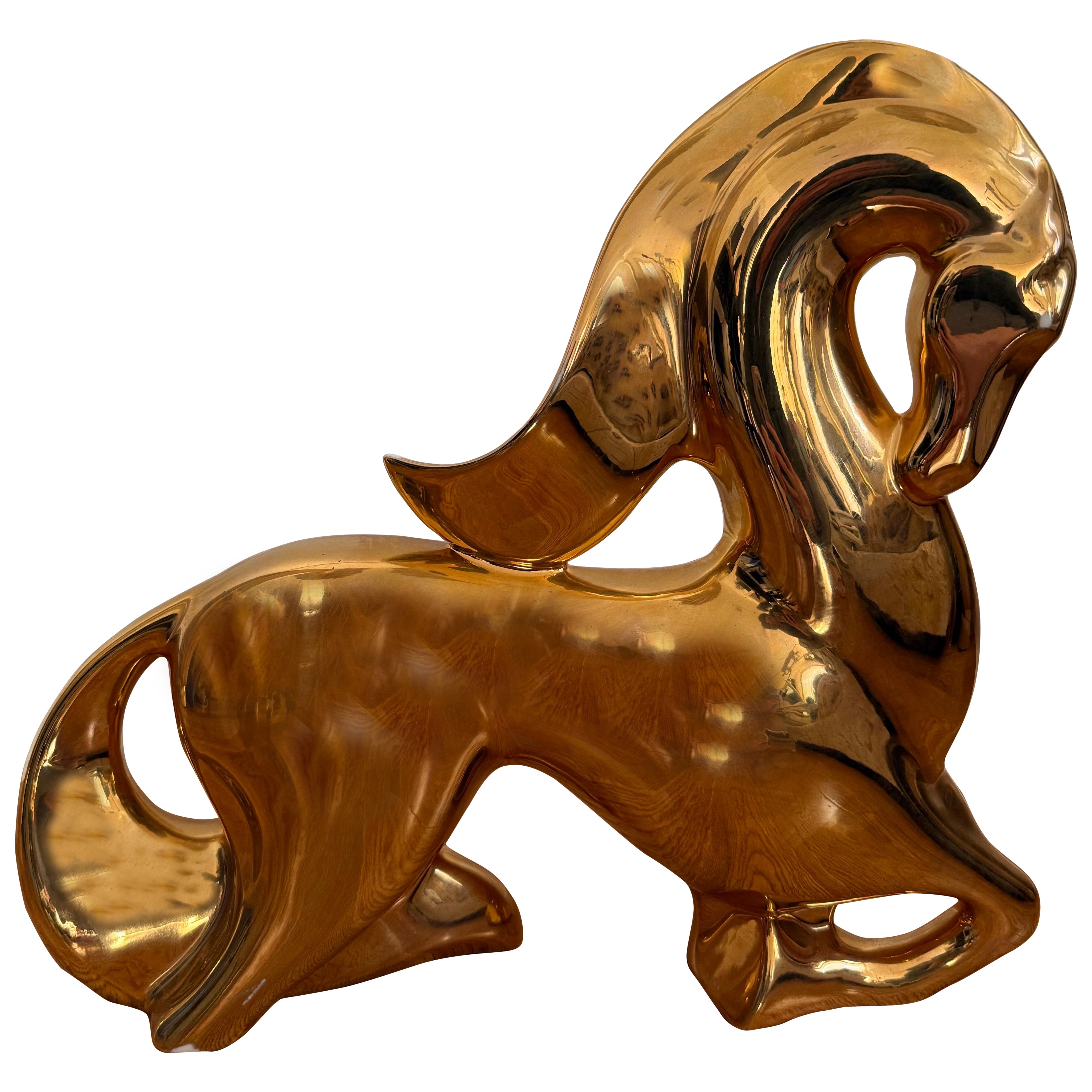 1970 Scultura di cavallo in oro in stile Jaru in vendita