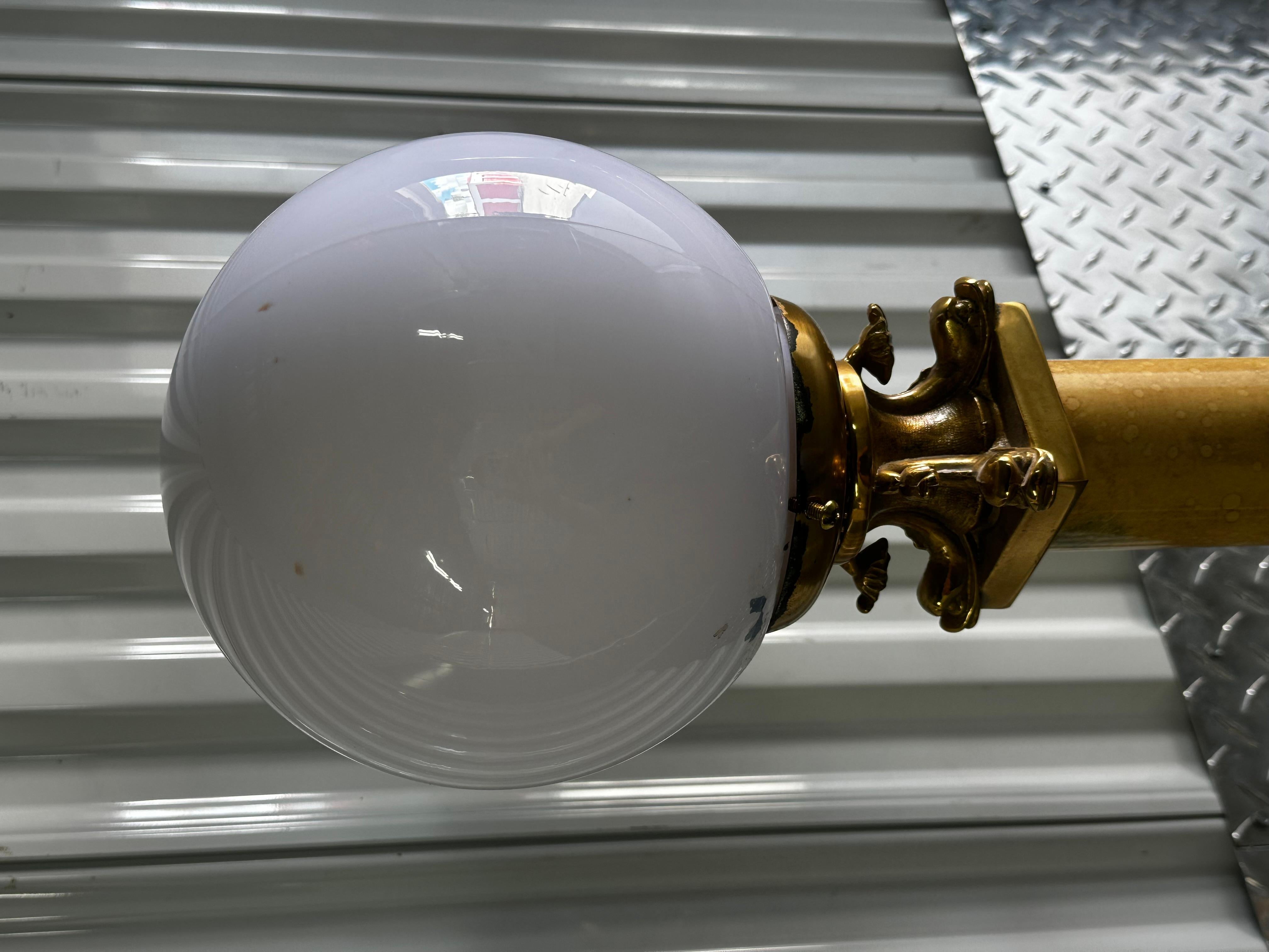 Lampada da terra Karl Springer del 1970 in ottone pergamenato con pesci Koi, set di 2 in vendita 1