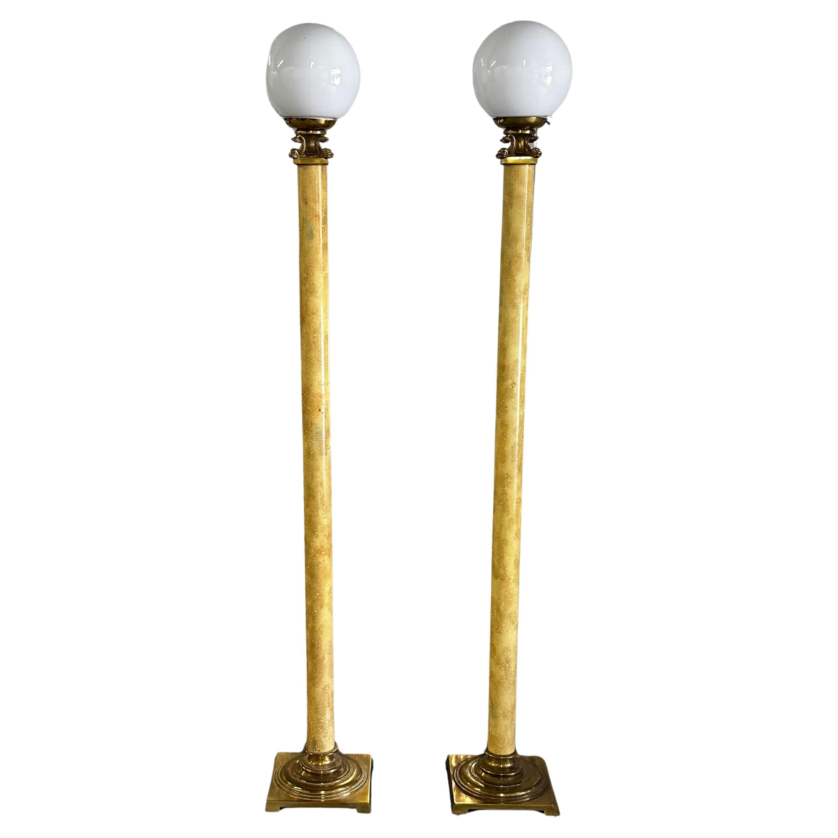 Lampada da terra Karl Springer del 1970 in ottone pergamenato con pesci Koi, set di 2 in vendita