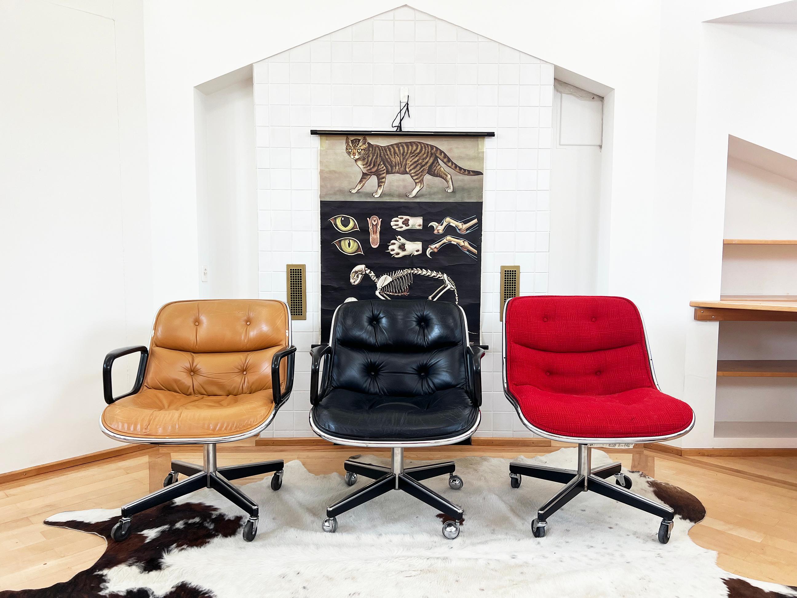 1970 Knoll Executive Chrome +  Orig. Vtg. Knoll Red Textile Leather Office Chair In Good Condition For Sale In Basel, BS