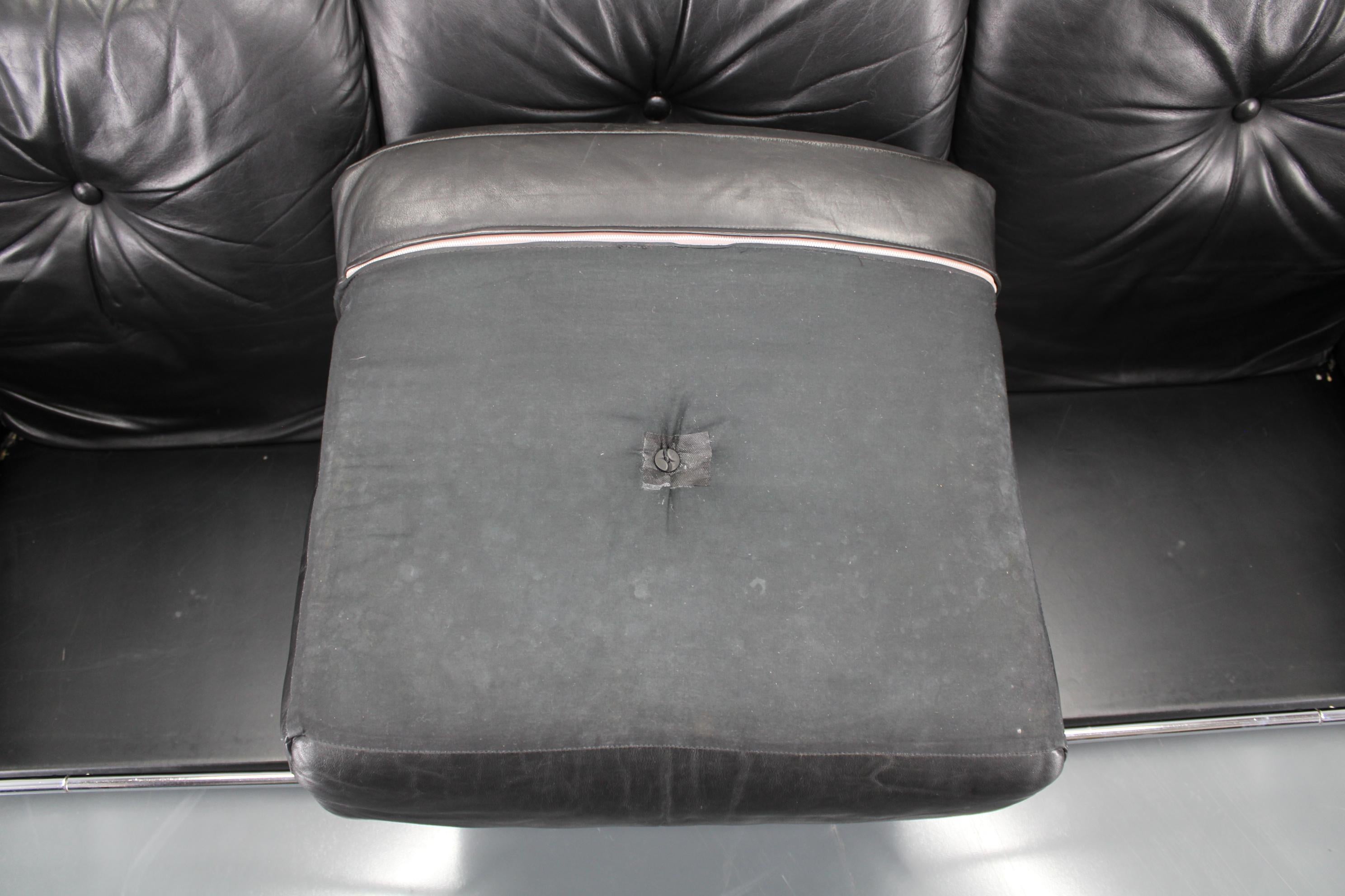 1970 Kurt Hvitsjö Seltenes Hannibal Schwarzes 3-Sitzer Sofa für Isku, Finnland im Angebot 13