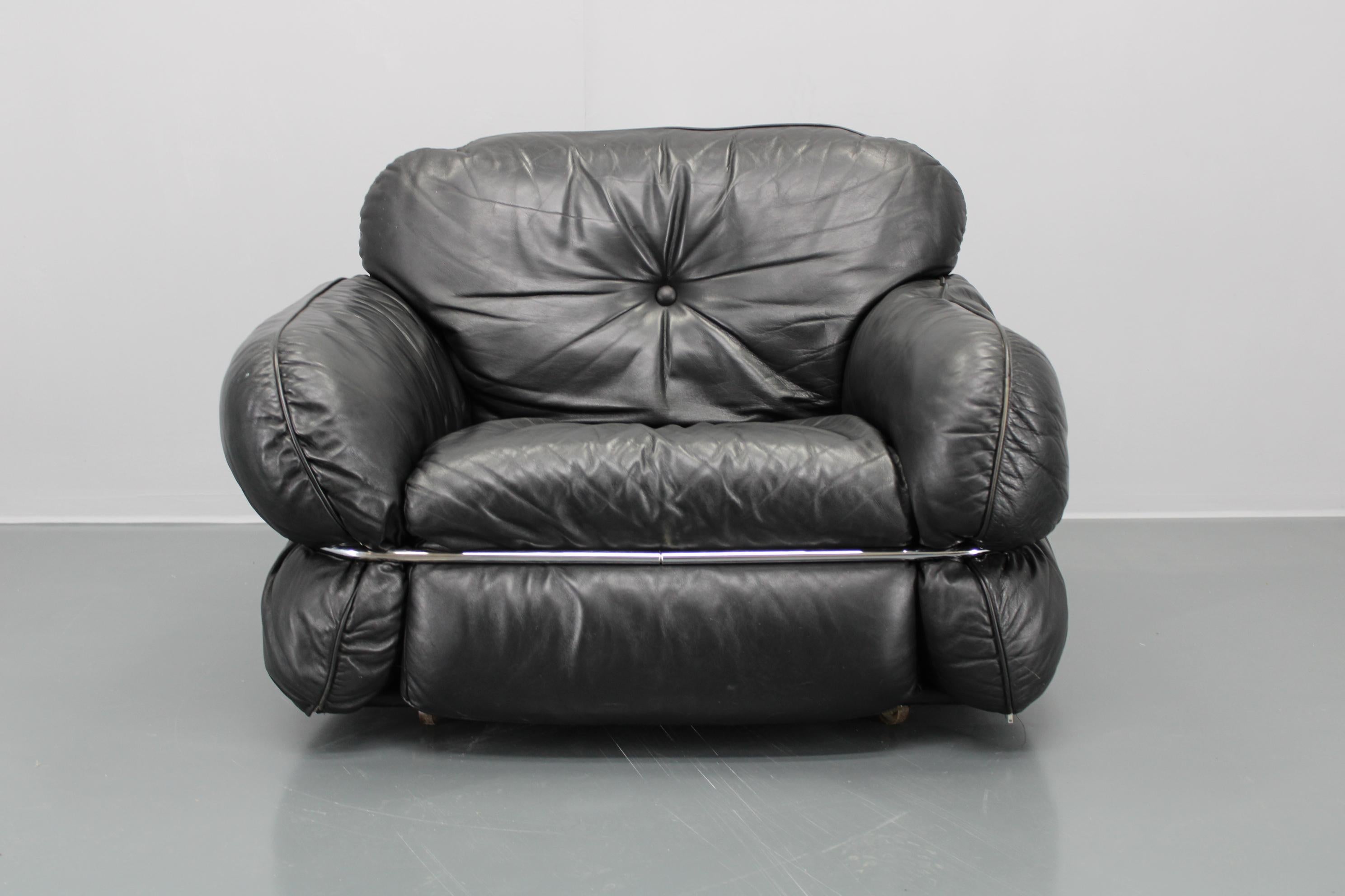 Mid-Century Modern 1970 Kurt Hvitsjö Rare “Hannibal” Black Leather Armchair For Isku, Finland For Sale