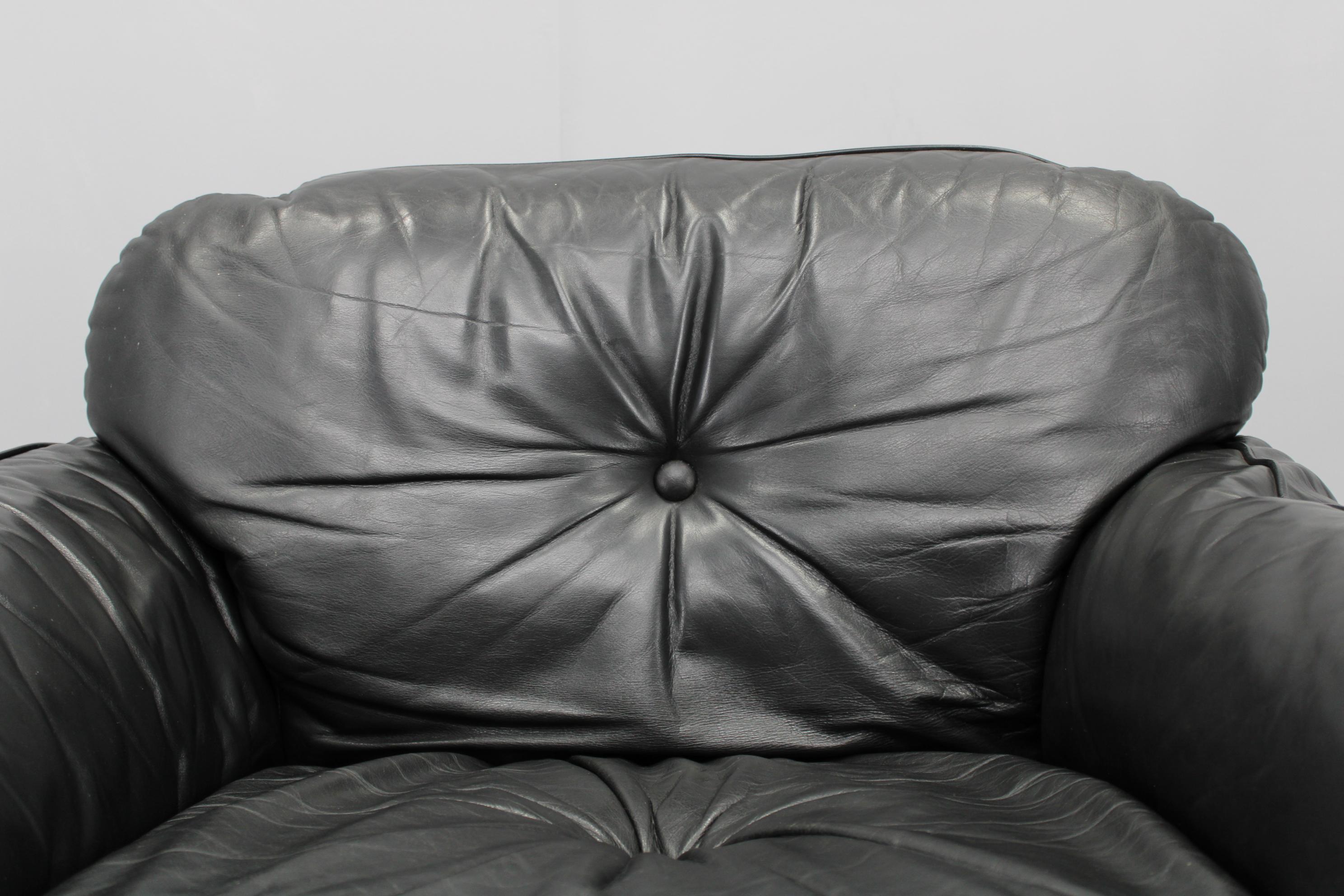 20th Century 1970 Kurt Hvitsjö Rare “Hannibal” Black Leather Armchair For Isku, Finland For Sale